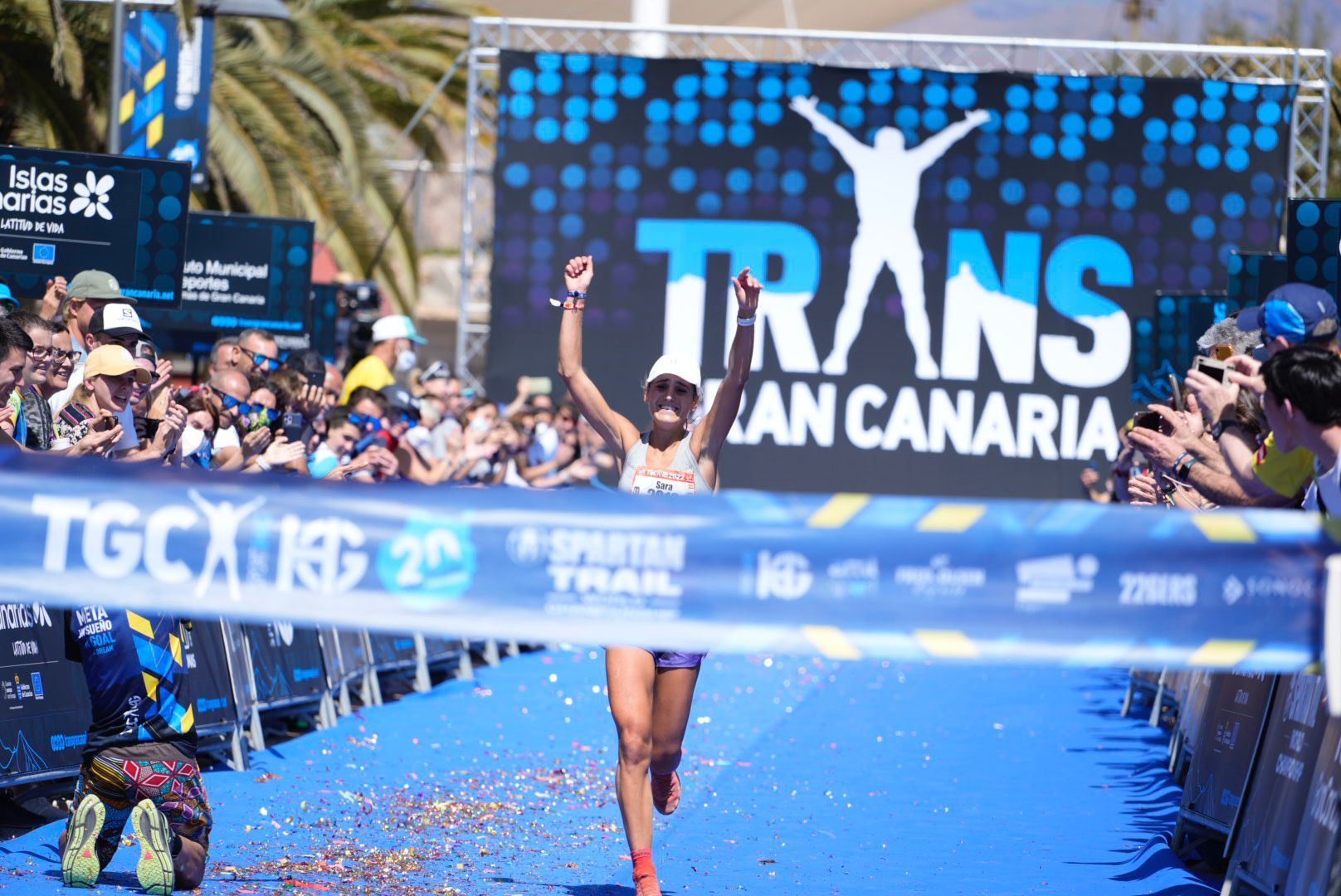 Sara Alonso, ganadora de la Transgrancanaria Maratón 2022  ©vegrados