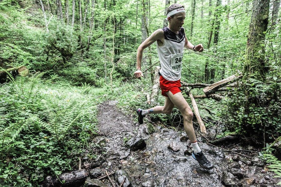 Remi Bommet y Christell DeWalle se imponen en el KV Zegama
