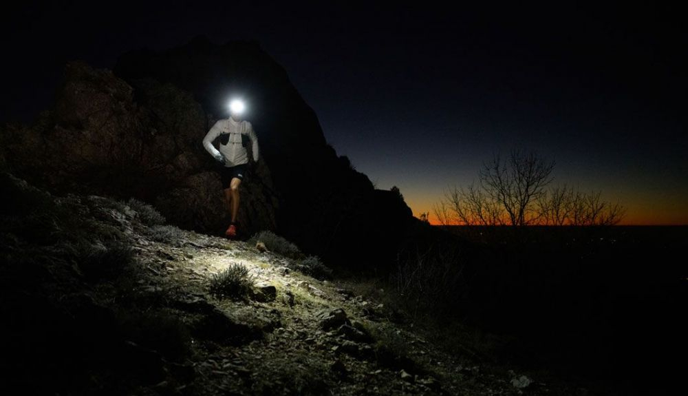 François Dhaene running on Montagne Sainte Victoire (France) © 2022 PETZL DISTRIBUTION MDaviet 9 1364 22 HD AL François Dhaene running on Montagne Sainte Victoire (France) © 2022 PETZL DISTRIBUTION MDaviet 9 1364 22 HD AL