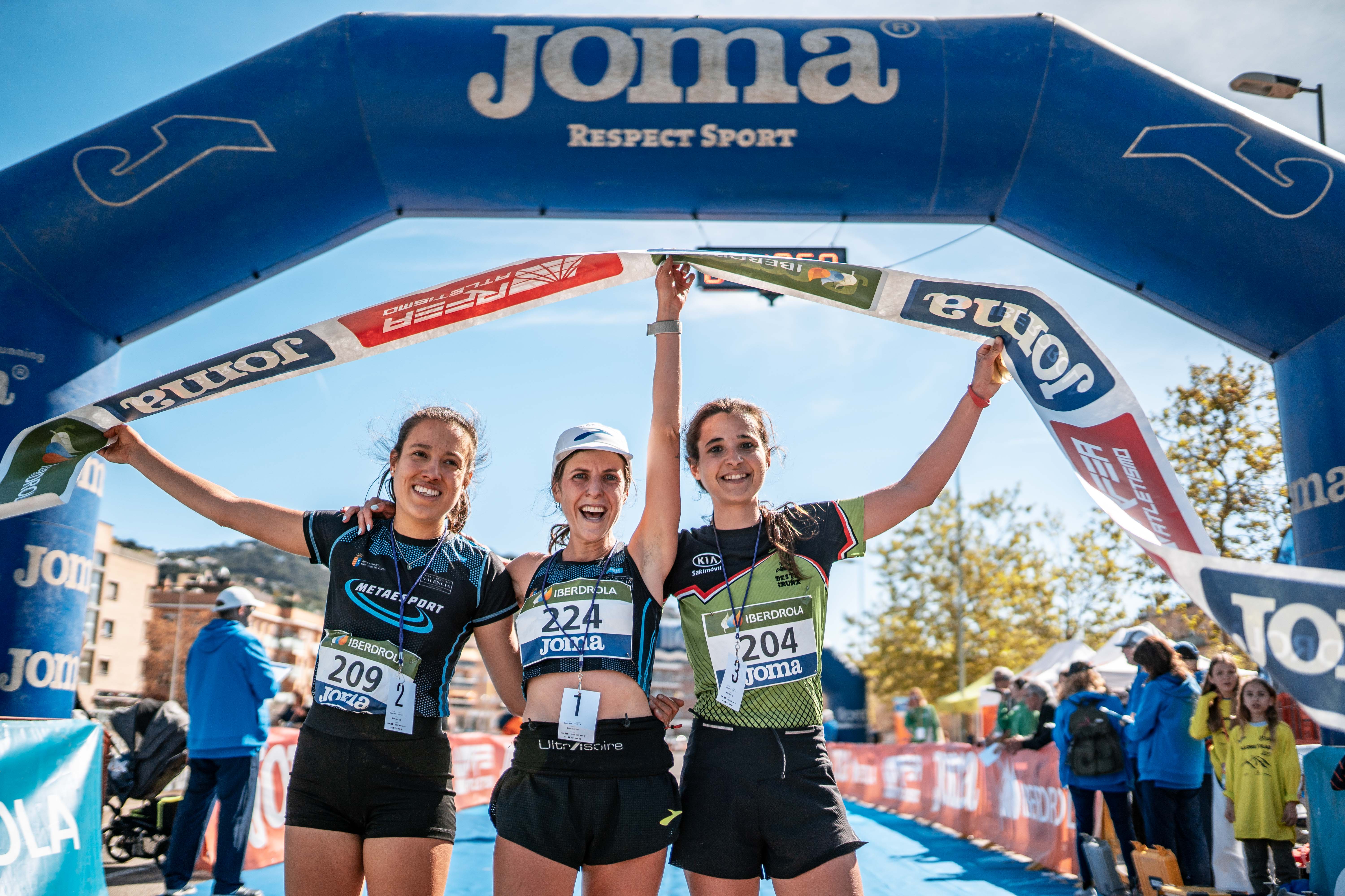 Podio femenino del Campeonato de Trail RFEA ©️José Miguel Muñoz RFEA
