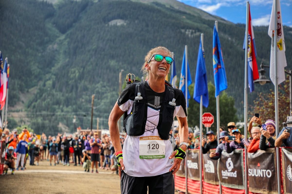 2022 Hardrock 100 Courtney Dauwalter finish. Photo: iRunFar/Bryon Powell