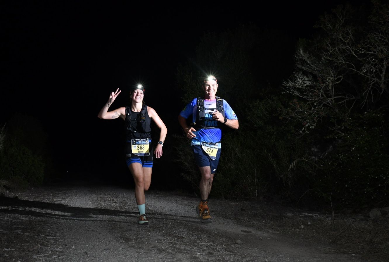 Corredores en el Trail dels Fars Nocturna ©️ Organización