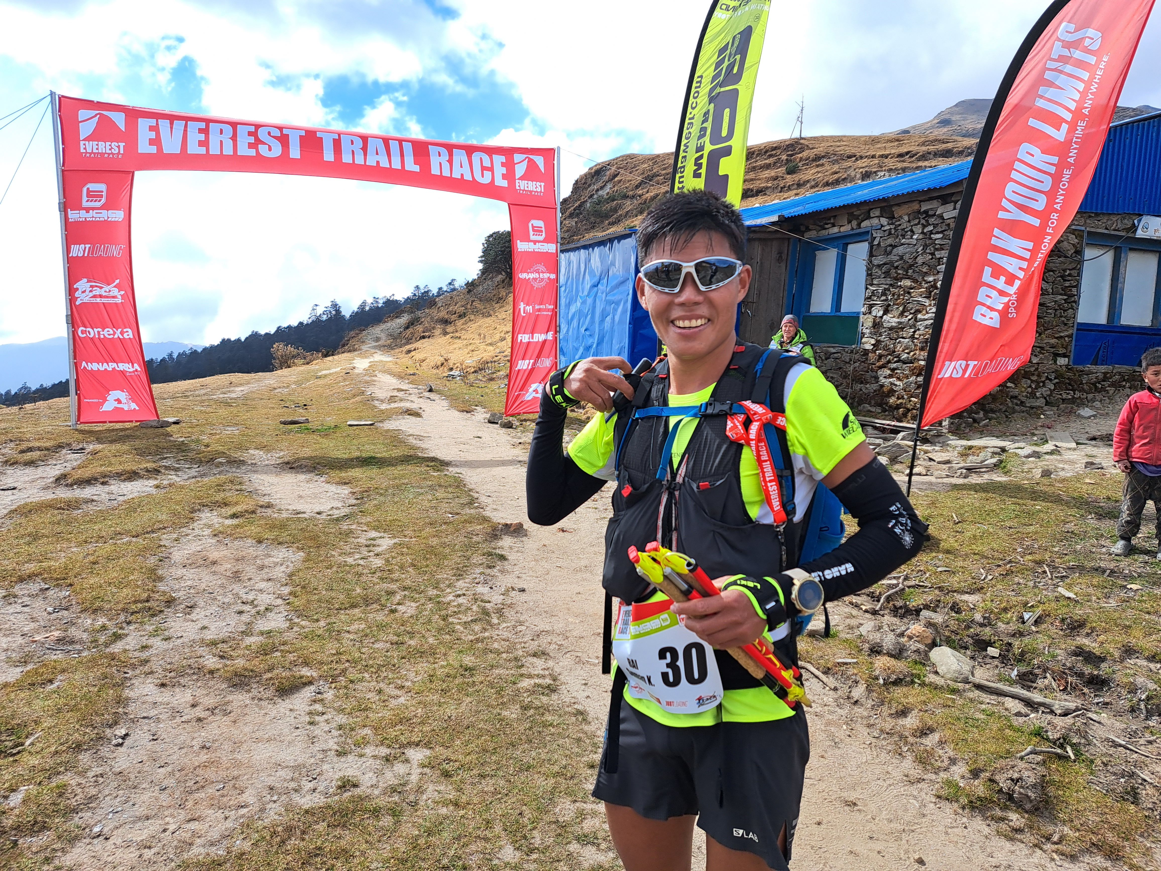 Suman Kulung, vencedor de la primera etapa de la ETR Crèdit Everest Trail Race by Tuga