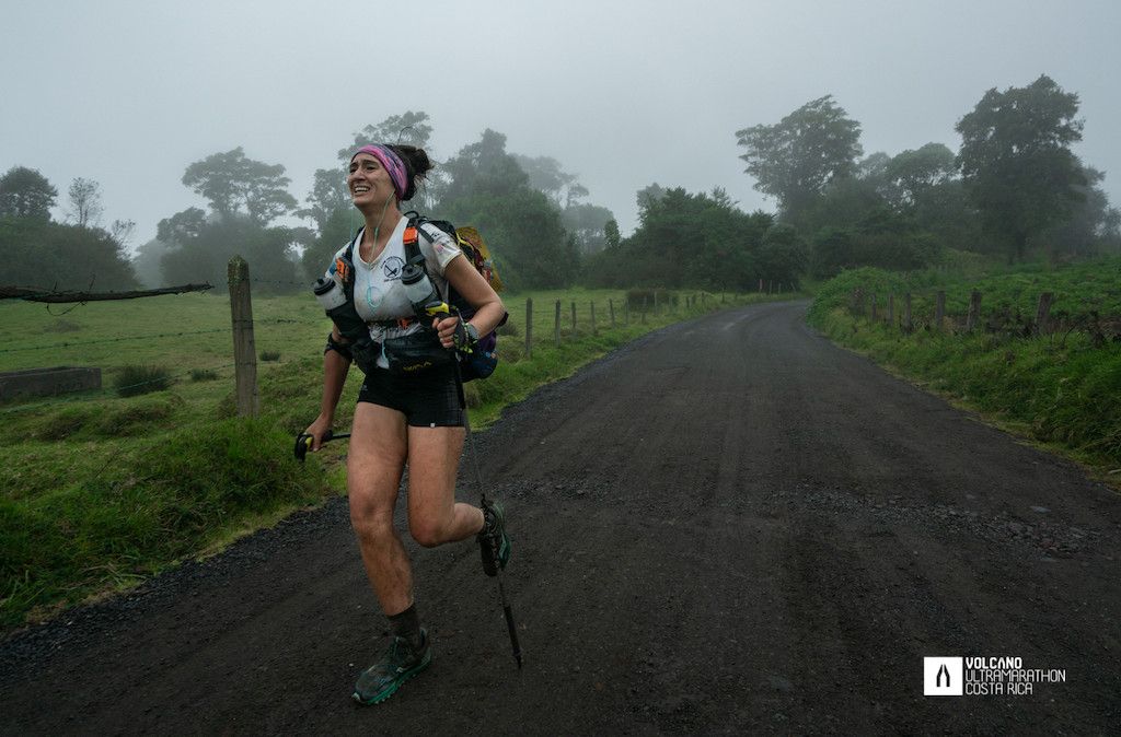 Eugenia Gil gana la Volcano Ultramarathon de Costa Rica