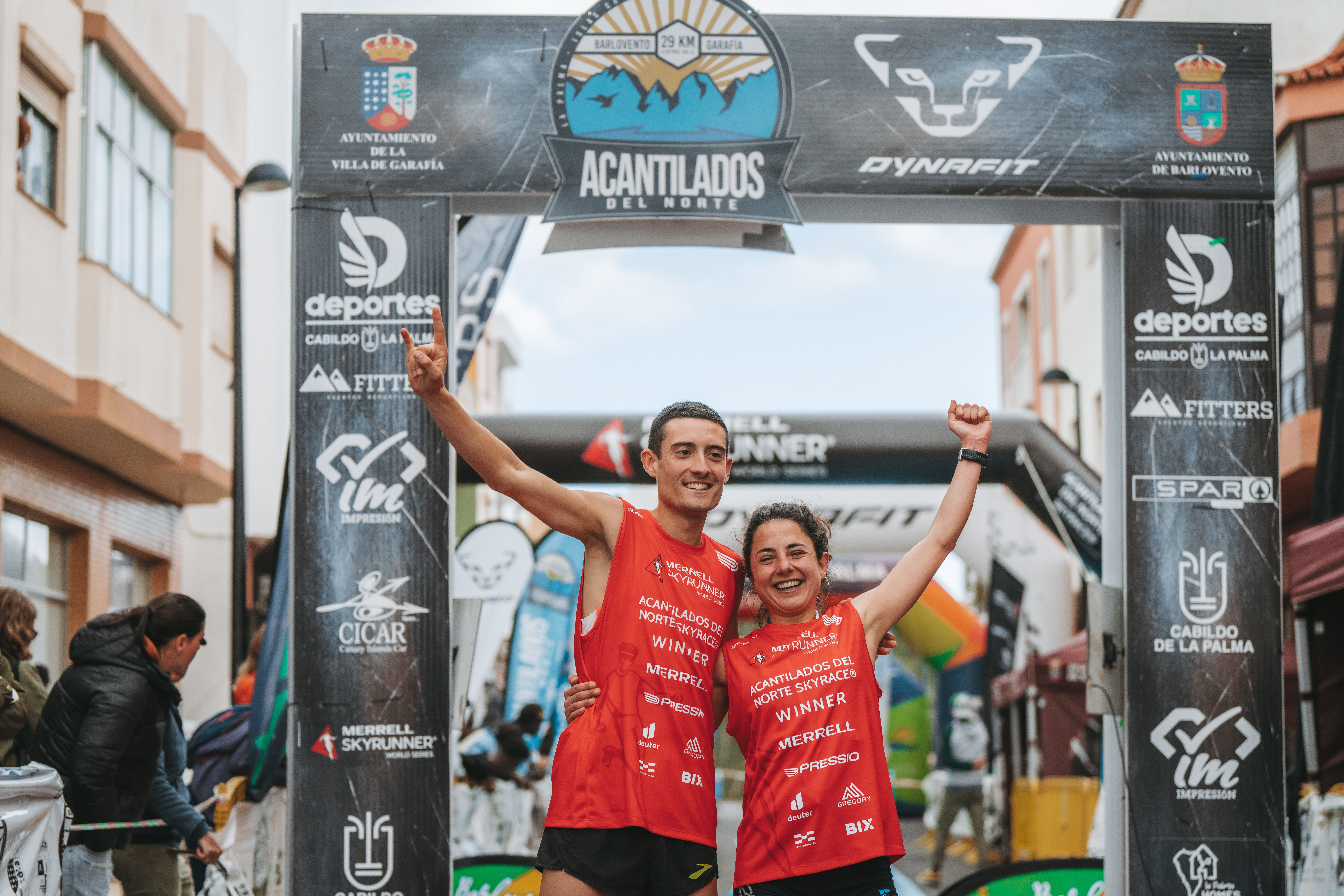 Acantilados 2024 (5)(©Antton Guaresti : ©Merrell® Skyrunner® World Series)