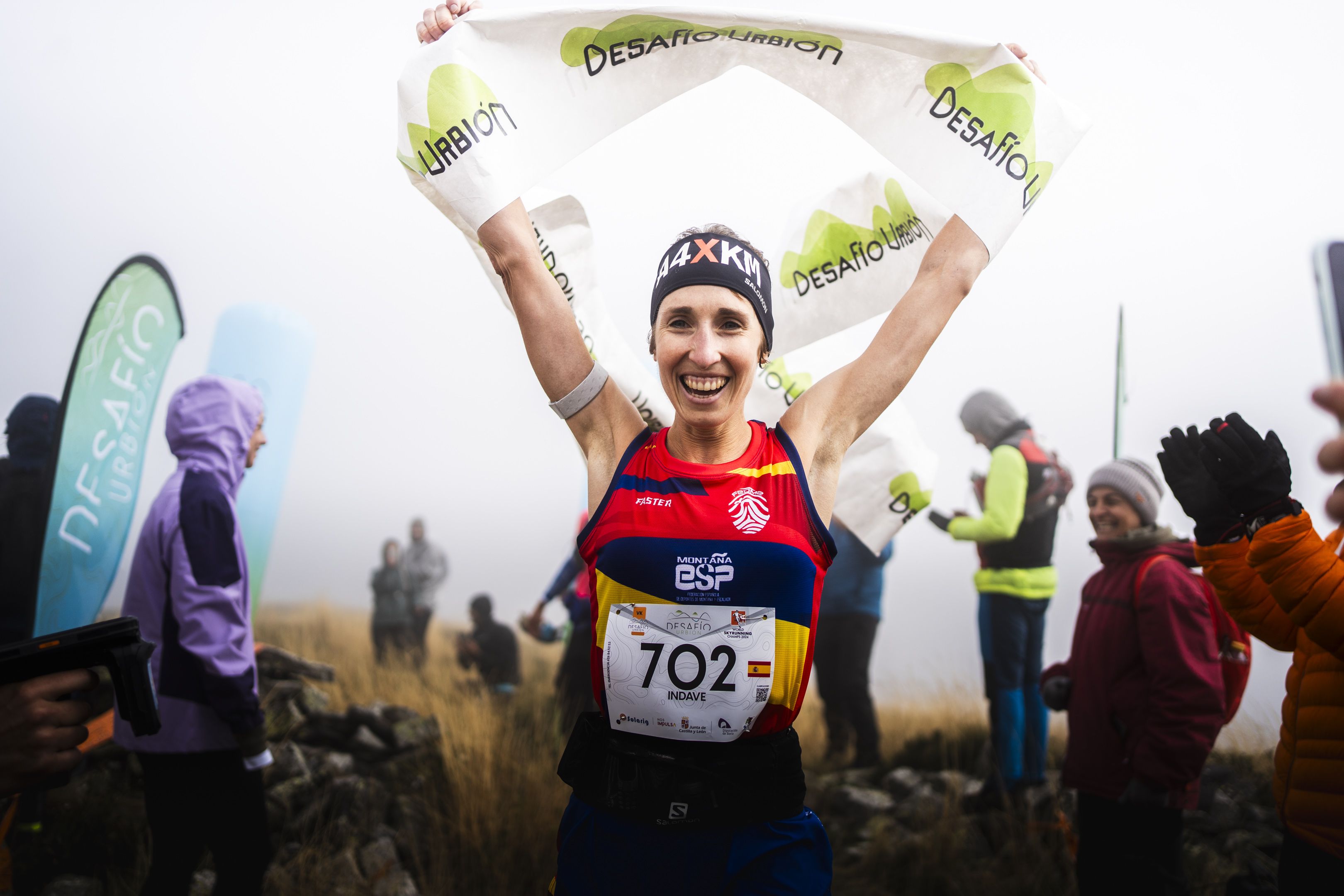 Alain Santamaria y Naiara Irigoyen se coronan campeones del mundo de Kilómetro Vertical @deladelaiglesia