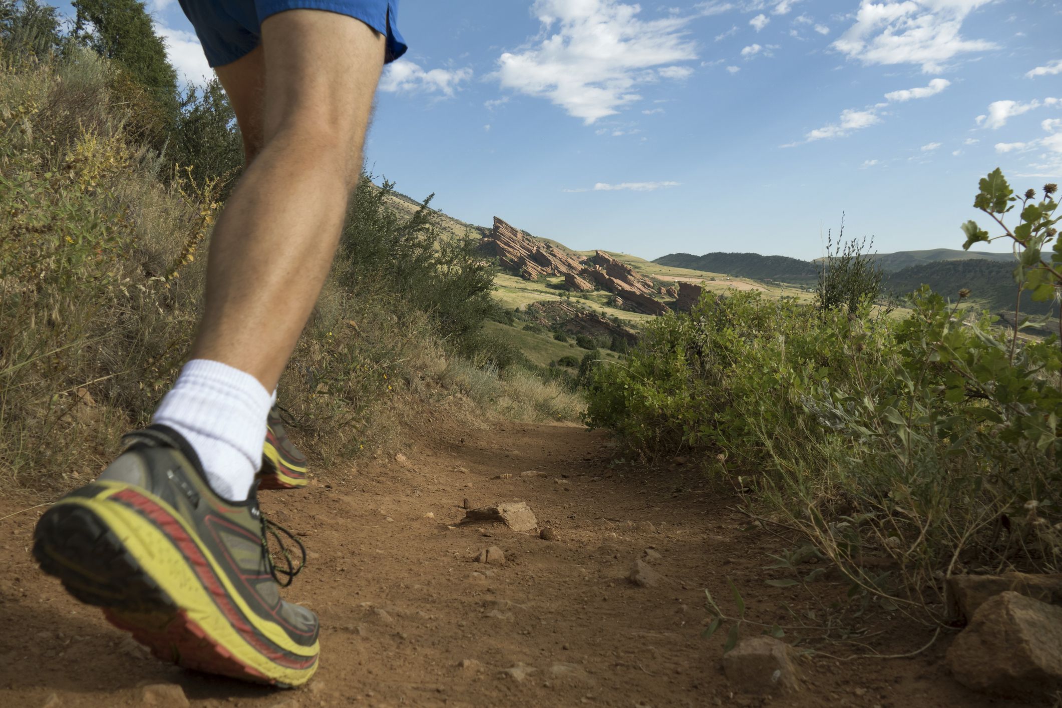 Tipos de pisada en el trail (talón, metatarso y planta): ventajas e inconvenientes. iStock 1267591121