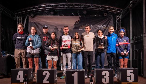 Entrega de trofeos de la MDP 90K. Foto de Lila Aiberich Entrega de trofeos de la MDP 90K. Foto de Lila Aiberich