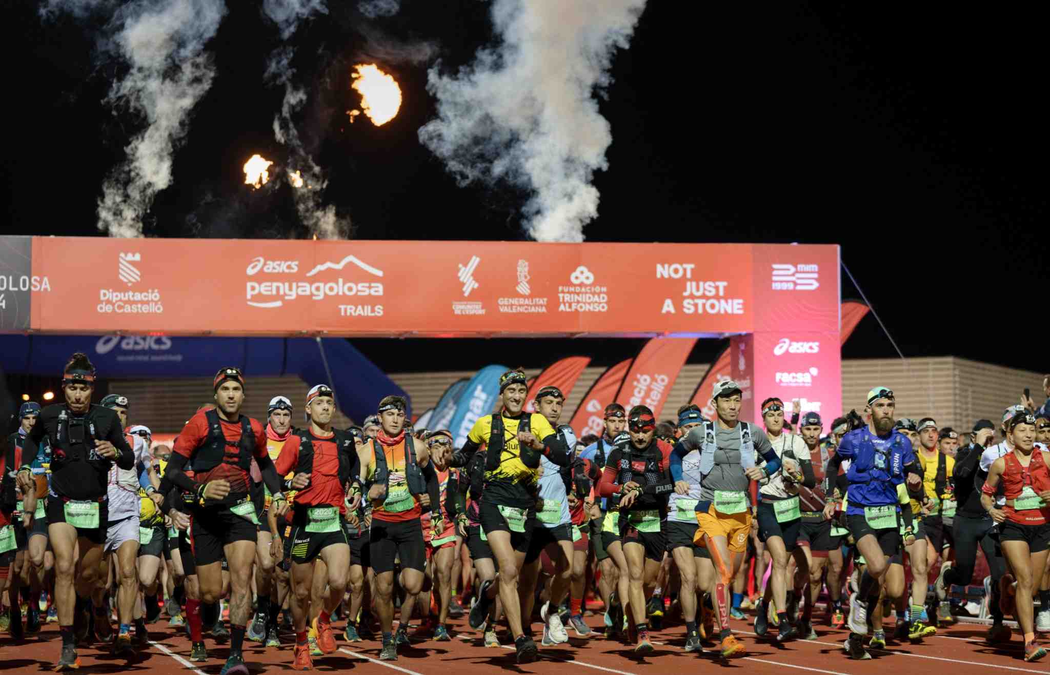 ASICS Penyagolosa Trails registra 4.791 preinscripciones ©️Javi Vilar salida CSP 2024
