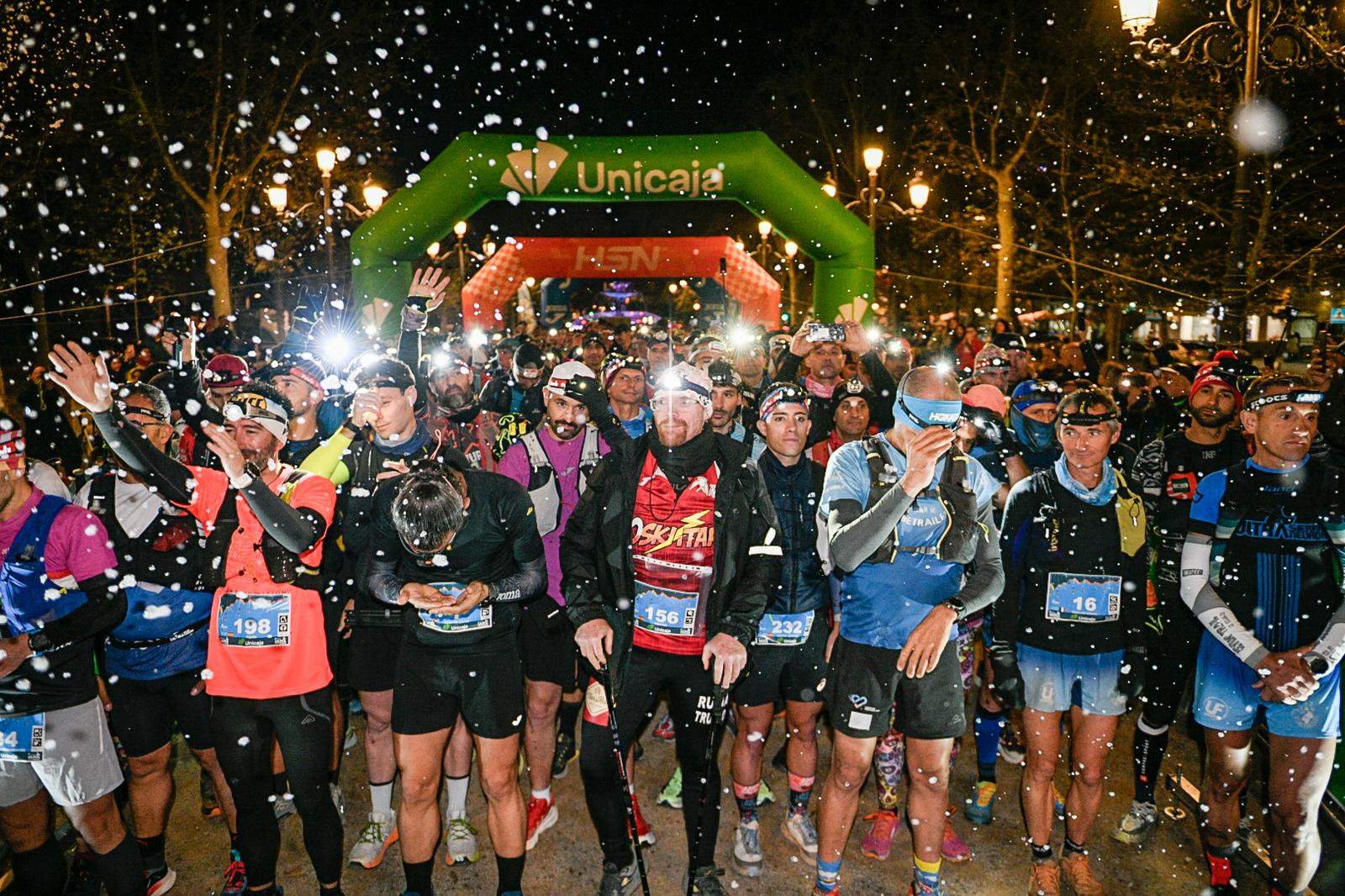 Salida de la prueba ultra de Unicaja Ultra Sierra Nevada 2025