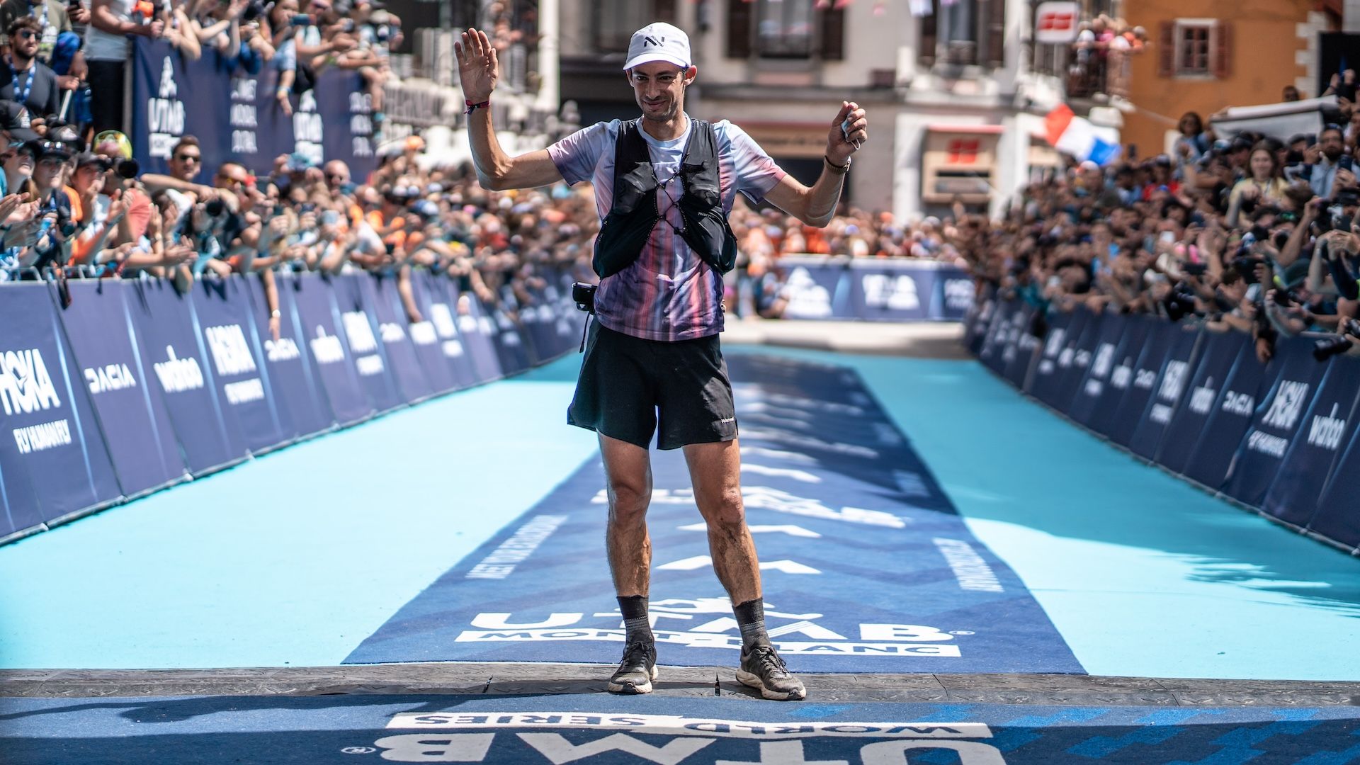 ¿Por qué Kilian Jornet tiene un lactato de 19 milimoles en un ultra y es bueno para el rendimiento? Foto Kilian UTMB 20222 ©️@josemiguelmunoze 
