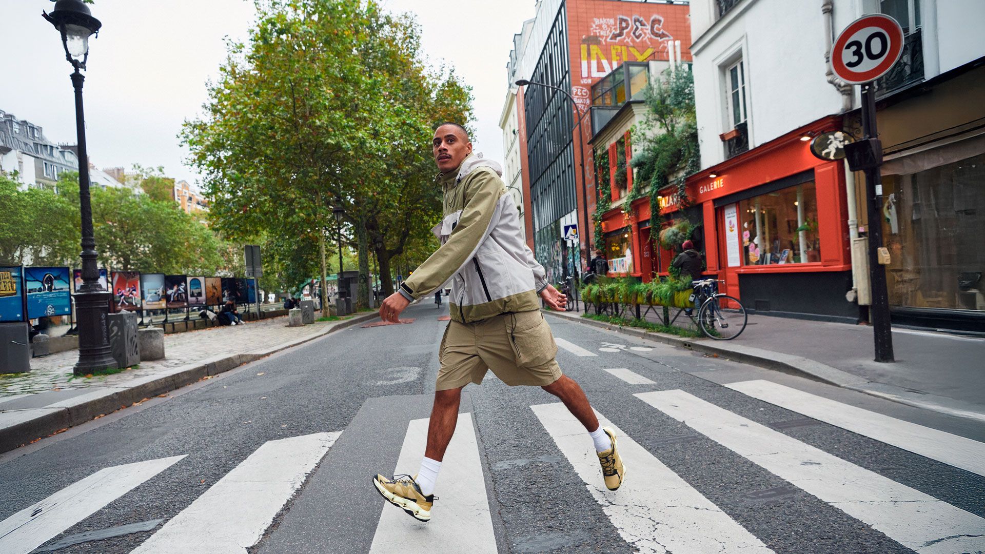  MERRELL Urban Hike Guide