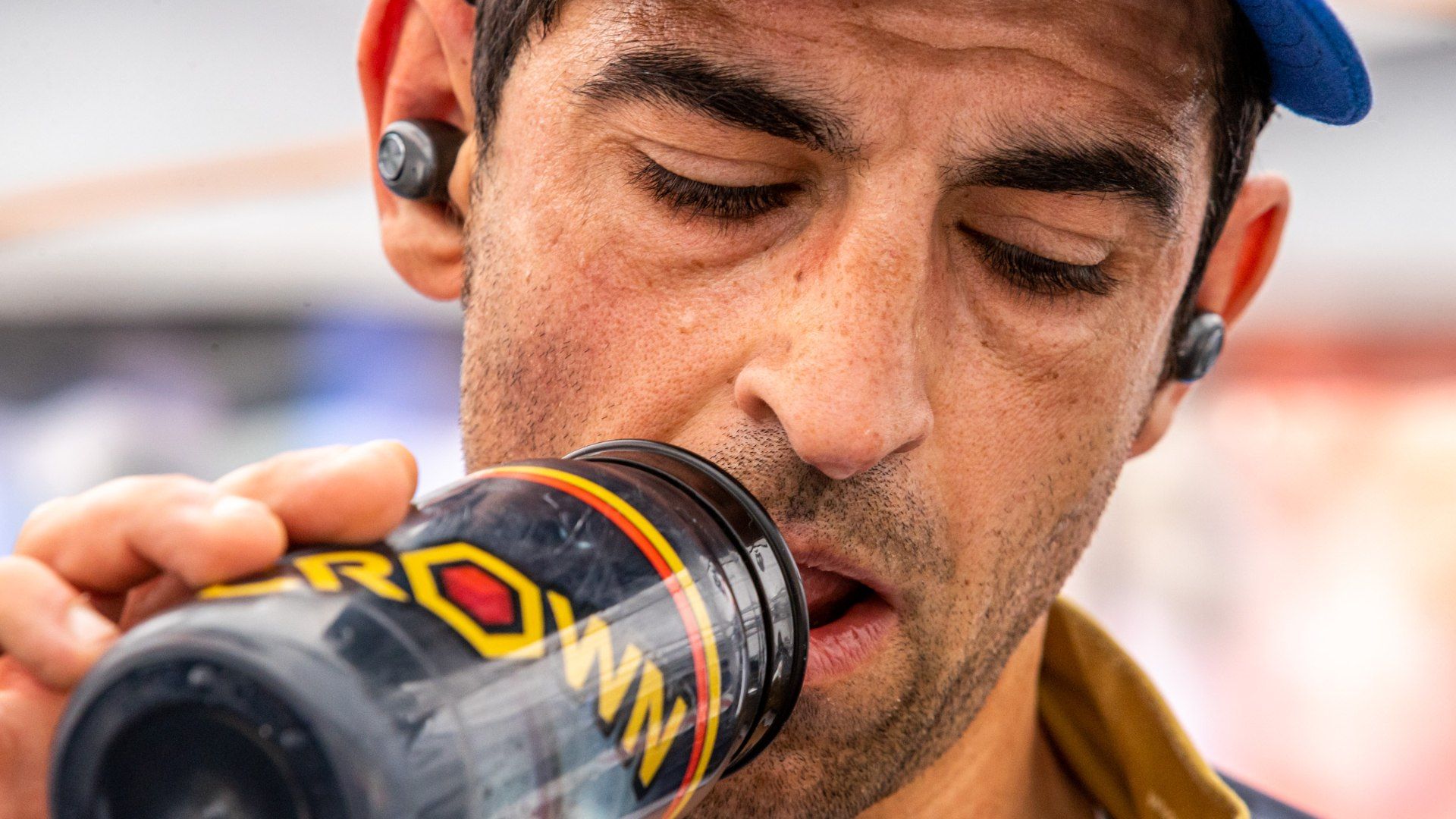 bebidas con hidratos de carbono y electrolitos para prevenir calambres musculares bebidas con hidratos de carbono y electrolitos para prevenir calambres musculares