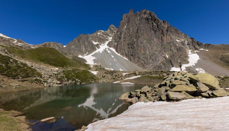 Pirineos con cabeza: tu guía de seguridad para un verano en la montaña