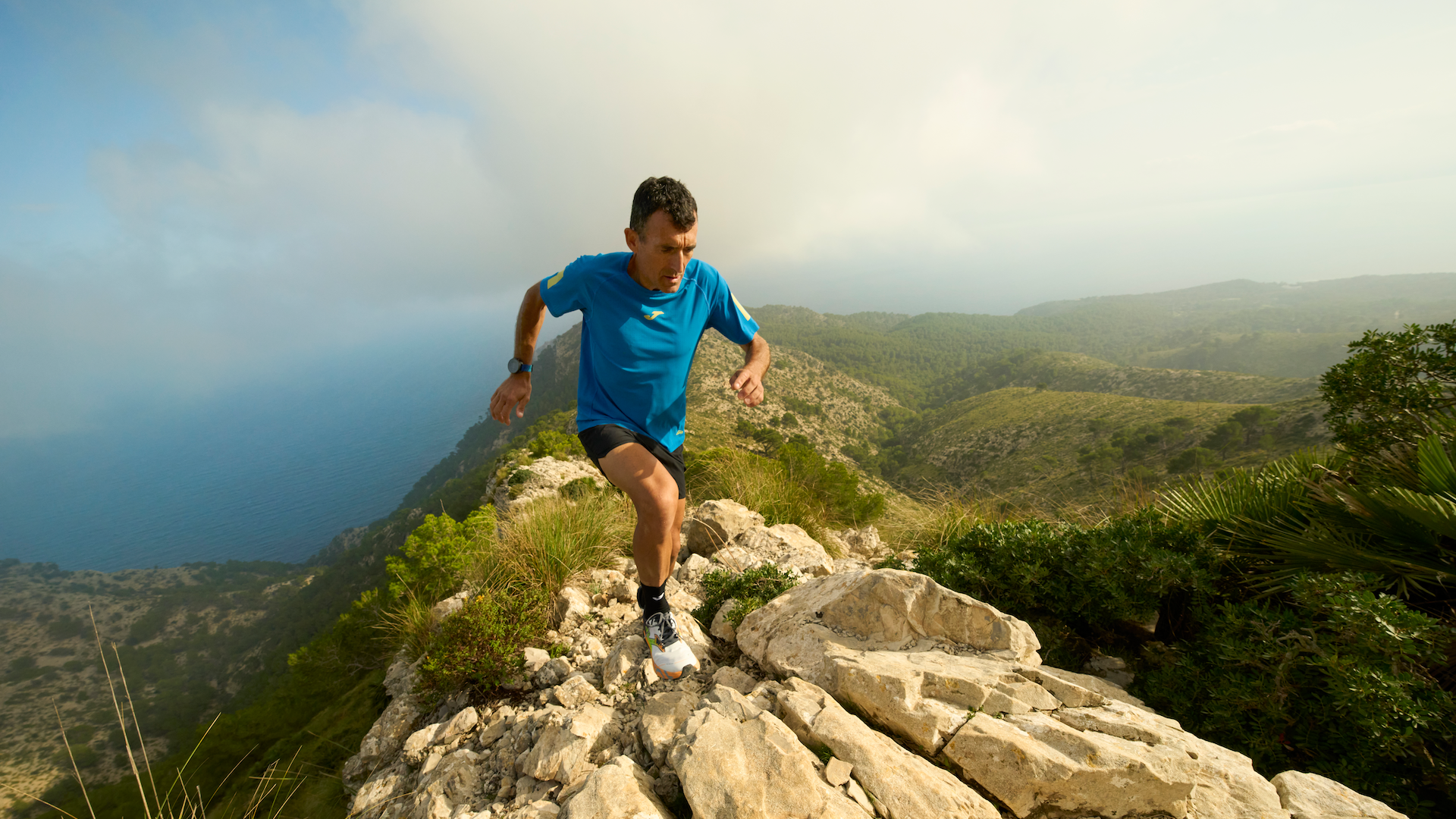JOMA. Tecnología Cool Feeling aplicada al trail