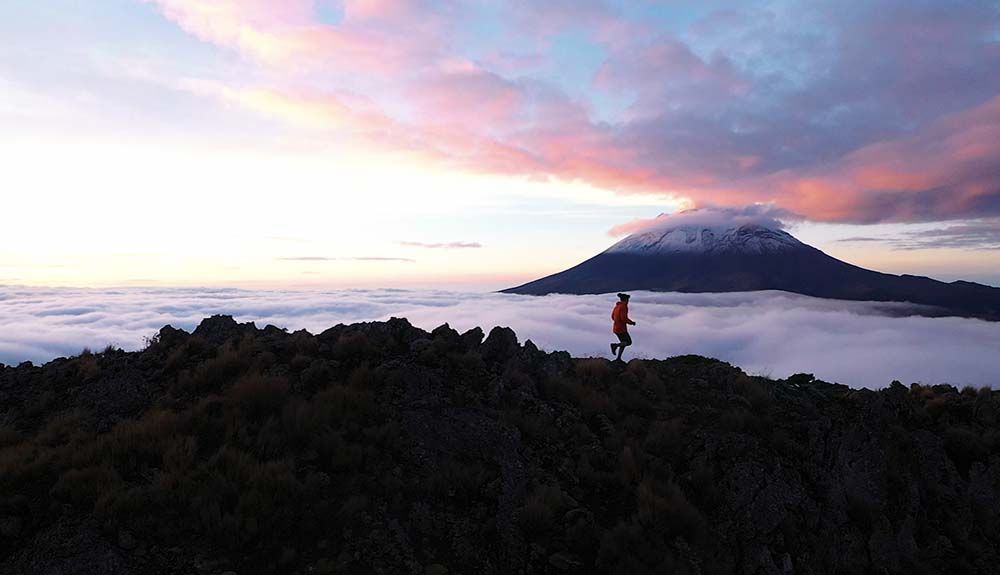 Disponible la miniserie del corredor mexicano Santiago Carsolio ‘Los mensajes de las montañas'