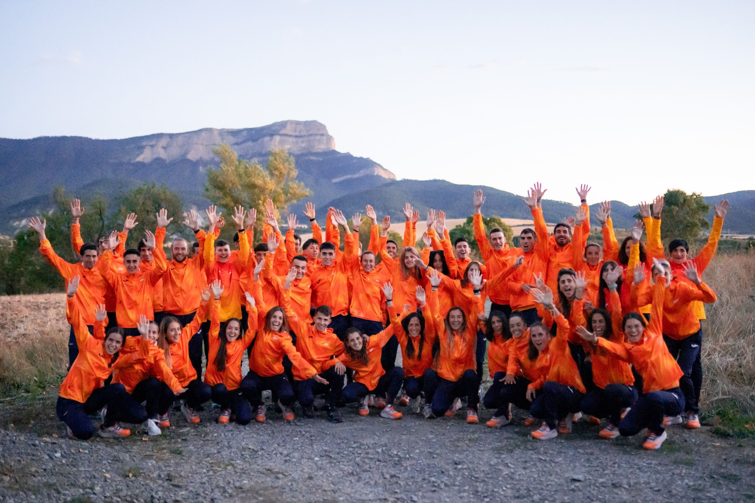 El equipo español, ya en Canfranc  Firma RFEA/José Miguel Muñoz