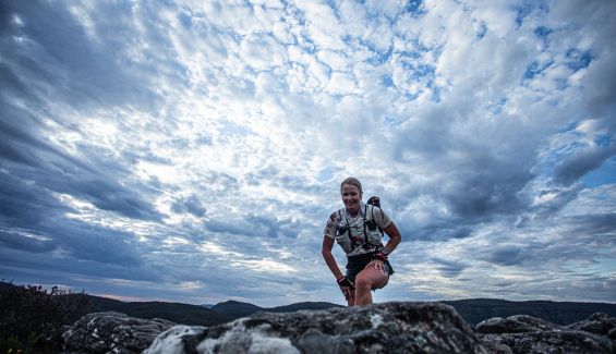 Una corredora en una de las pruebas del circuito