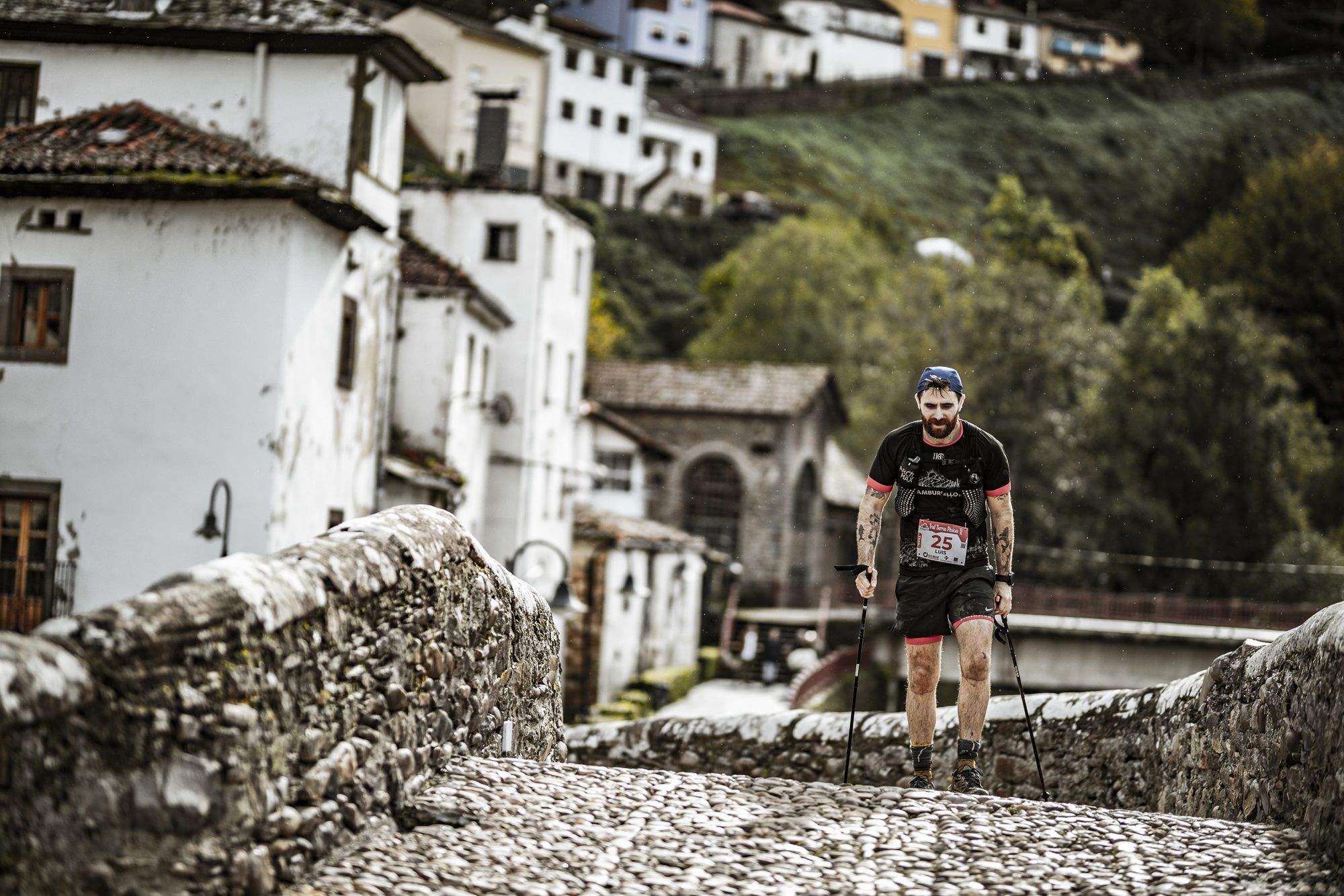 Un participante del Trail Tierras Pésicas © Rubén Fueyo