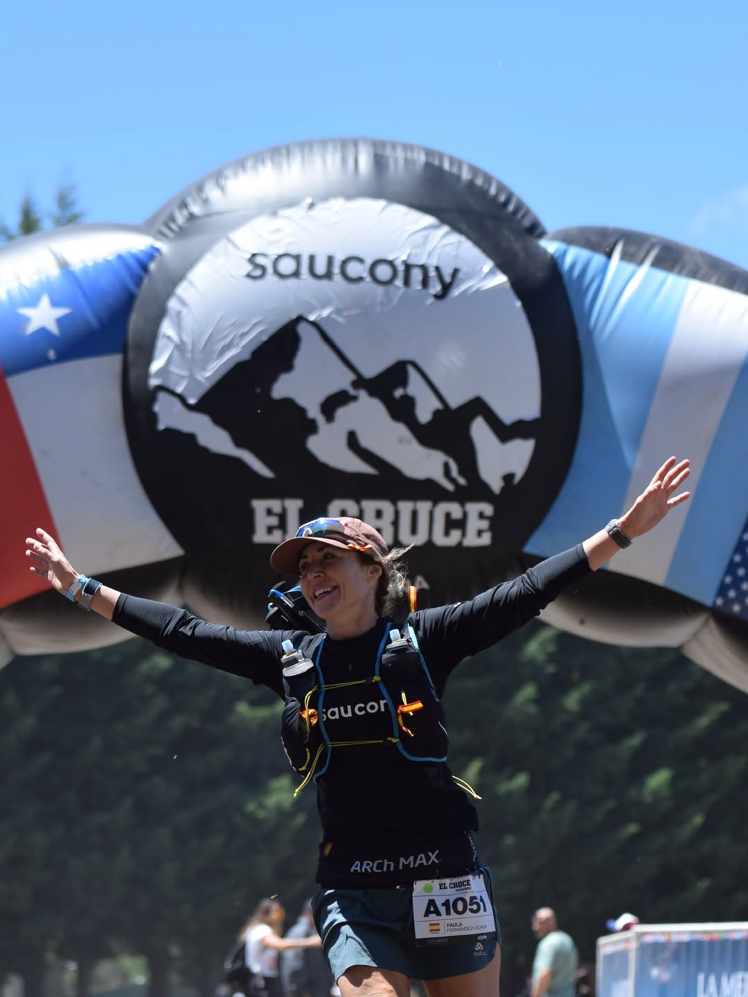 Aún no encuentro palabras para describir la sensación de volar entrando en meta (Polilla ?) ni Aún no encuentro palabras para describir la sensación de volar entrando en meta (Polilla ?) ni