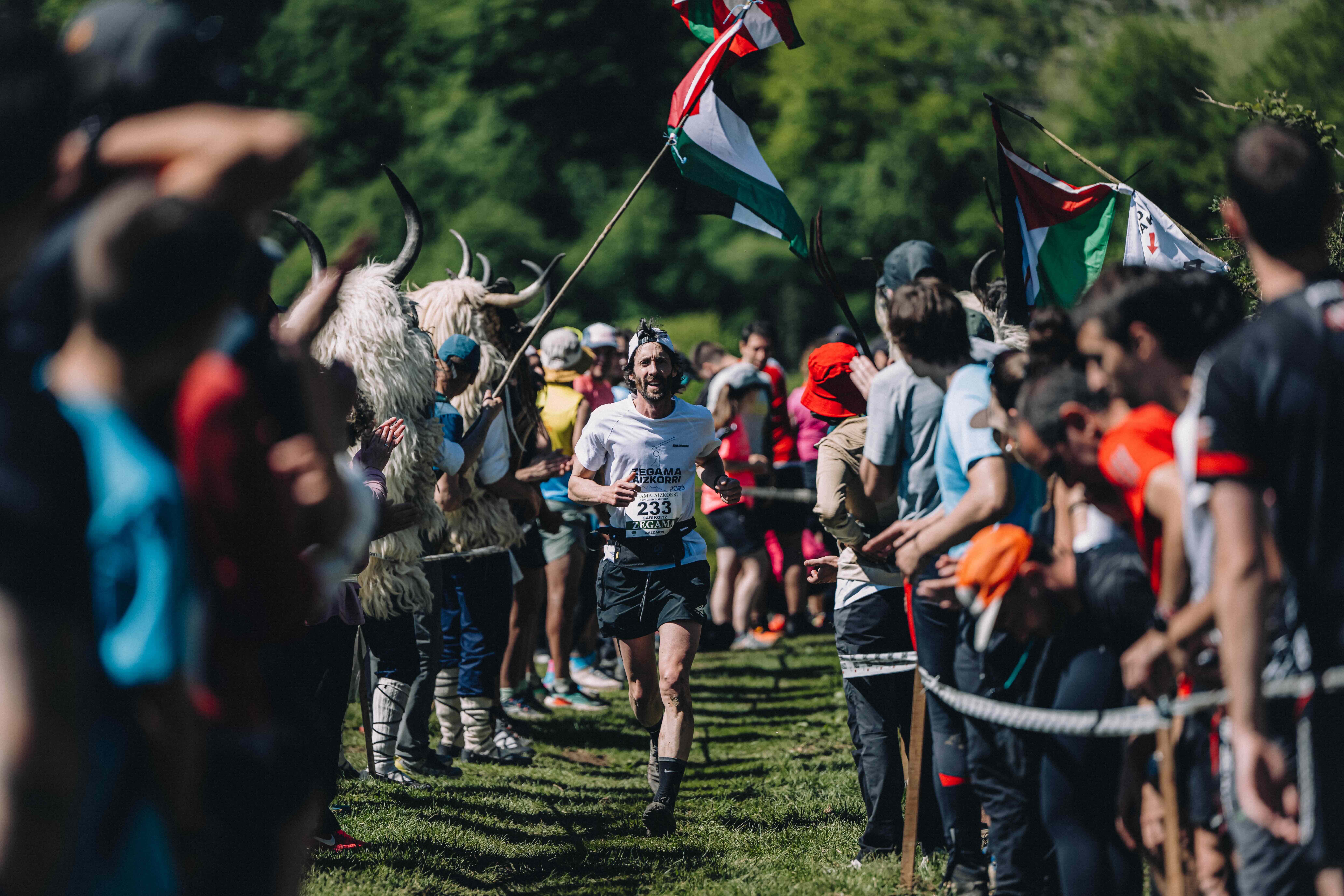 Zegama-Aizkorri repite como la ruta de trail más popular de España por segundo año consecutivo Foto @fotorunners.es  ZEGAMA AIZKORRI SANCTI SPIRITUS 2025  