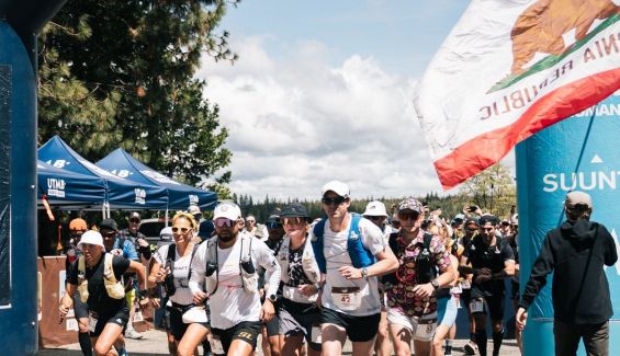 Salida de la Black Canyons Ultra. Foto: Miguel Rúa 