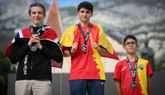 El podio más joven de la categoría A con Lucas Gamez y Gerard Costa ©Damiano Benedetto