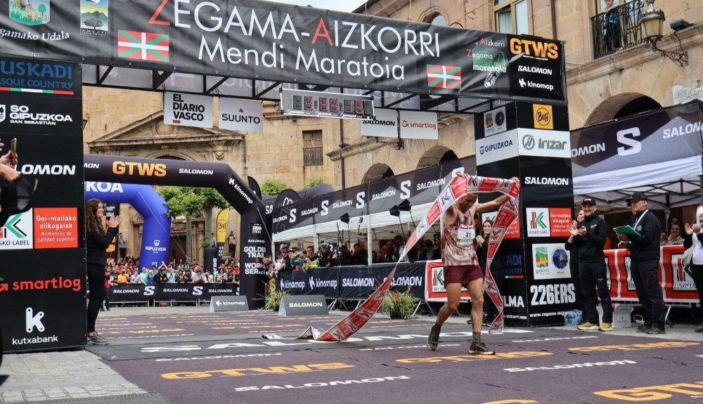 Elhousine en meta de Zegama