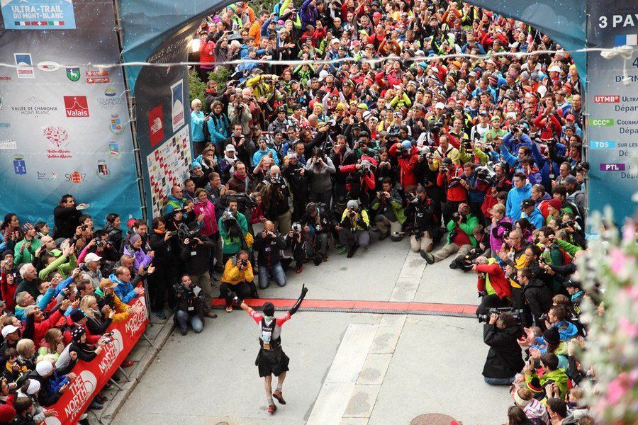 Tòfol Castanyer en la meta de la CCC 2012 coincidiendo con la salida de UTMB ©️UTMB