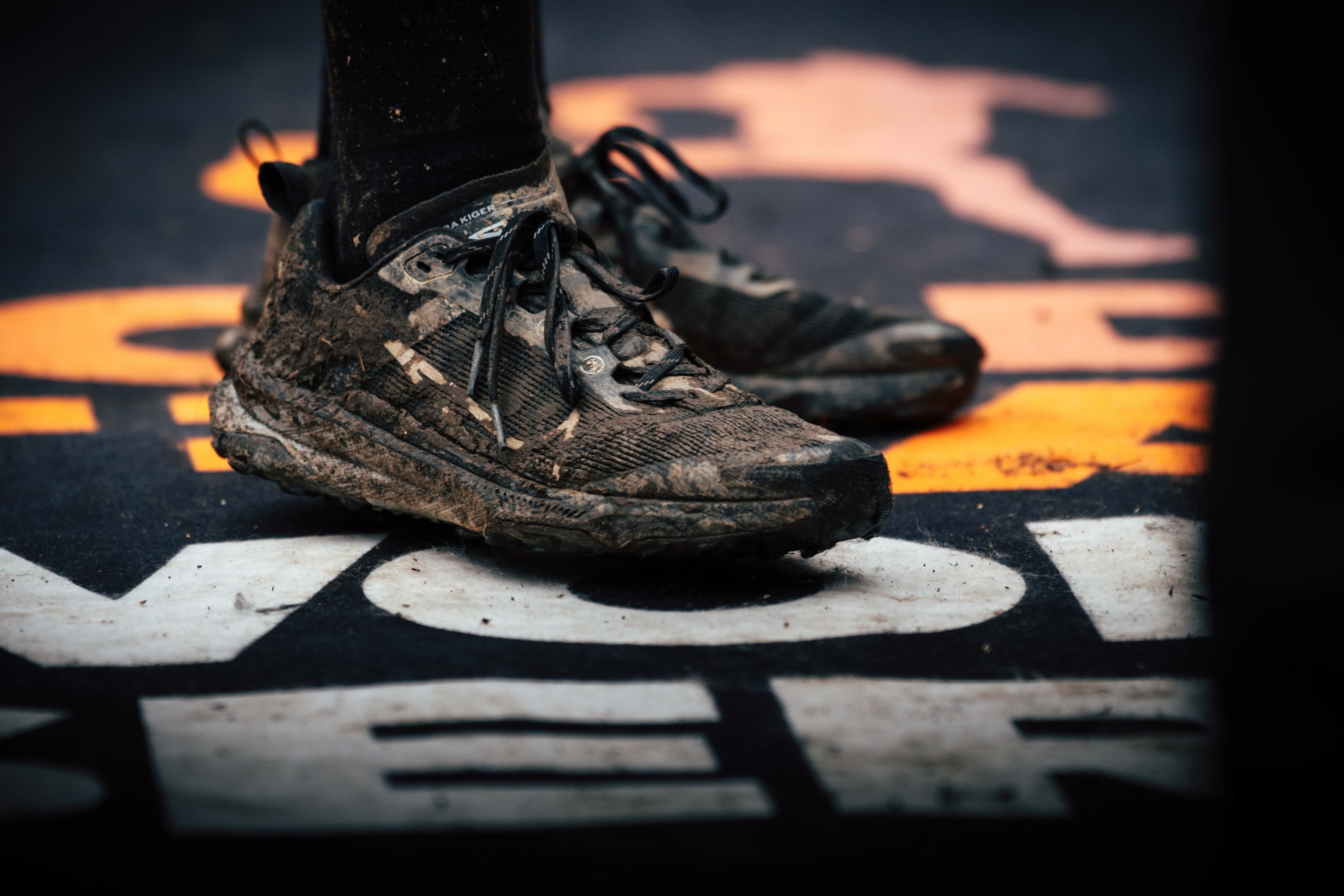 Cuidar tus zapatillas consiste en mantenerlas funcionales, sin exigirles un aspecto impecable después de cada entrenamiento.