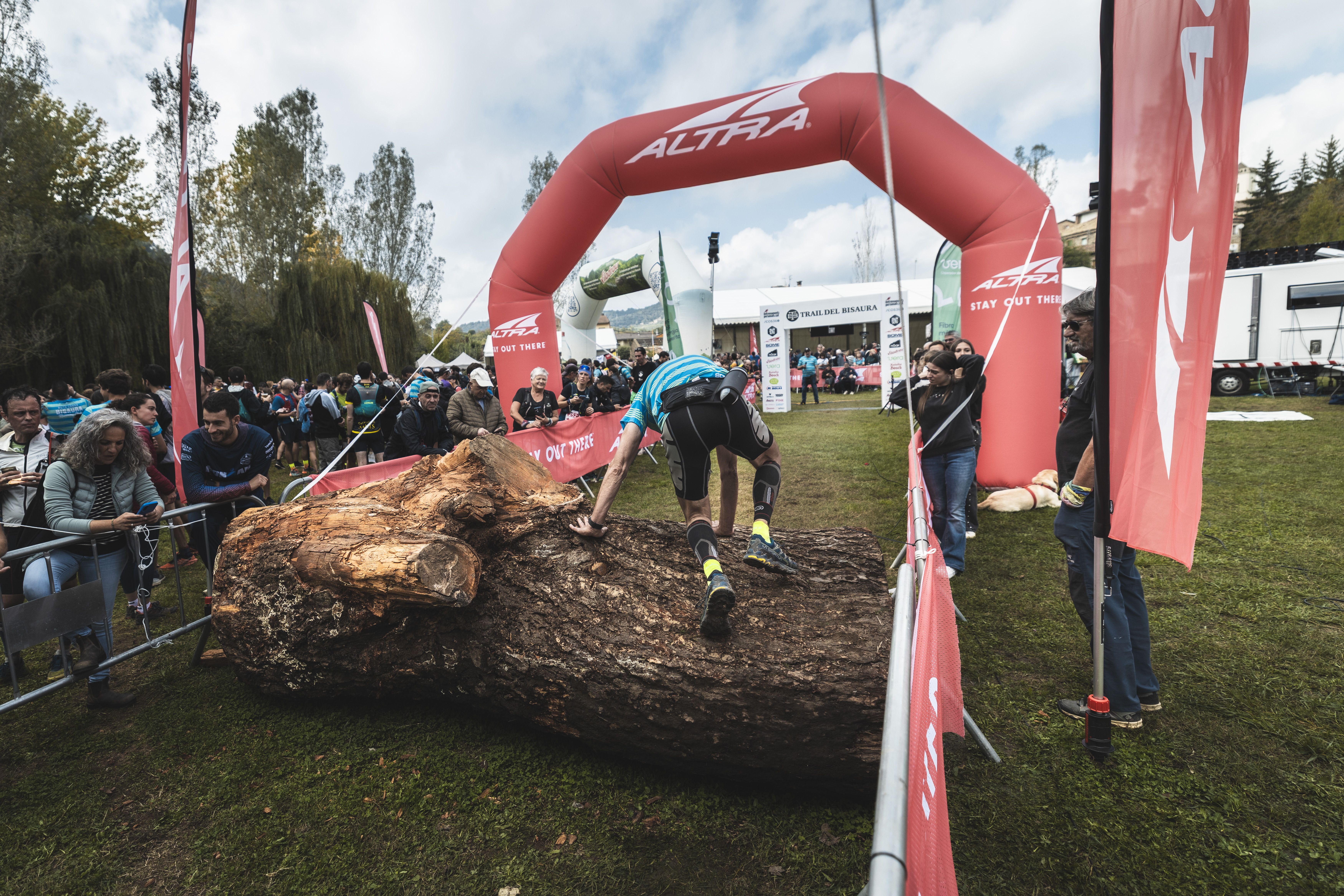 Altra vuelve al Trail Bisaura como patrocinador principal