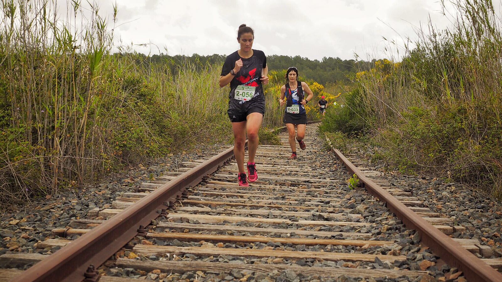 Miguel Caballero y Nuria Gil estrenan el palmarés del trail Series El Catllar