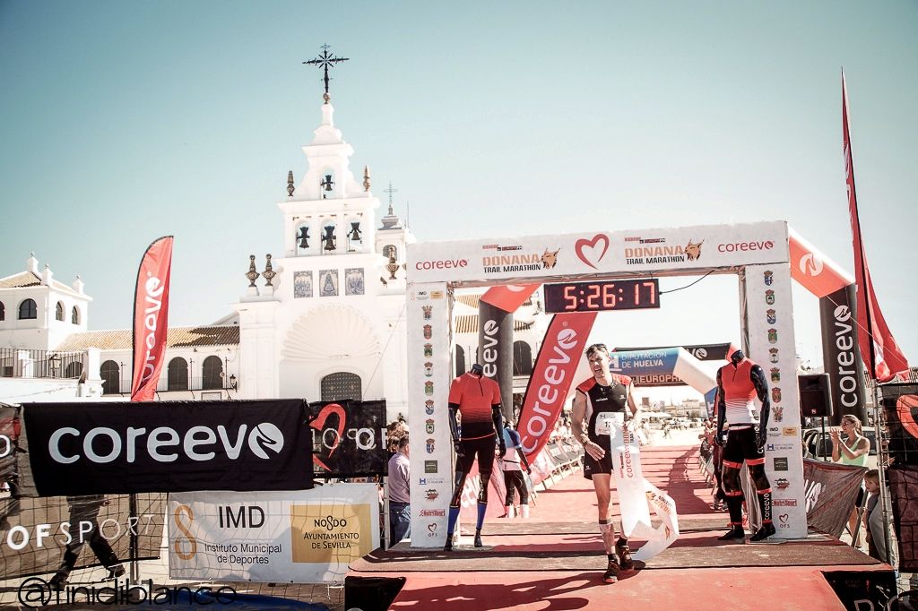 Devotos del running en la III Doñana Trail Marathon