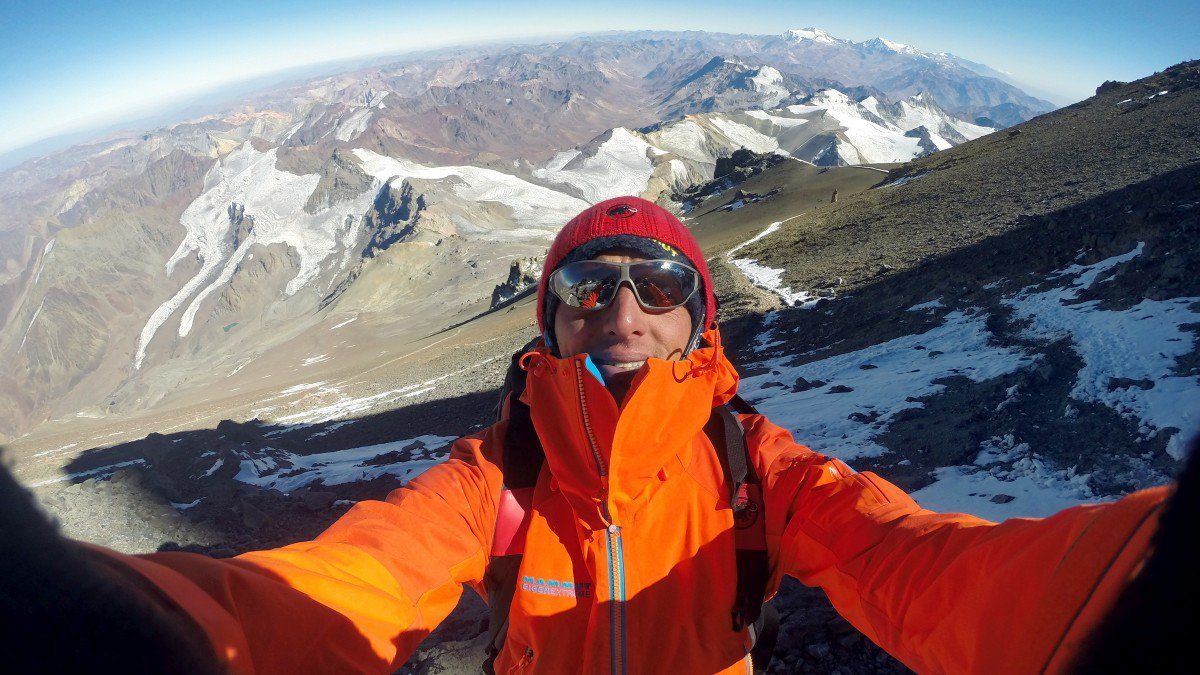 Karl Egloff bate el récord de ascenso-descenso del Elbrus
