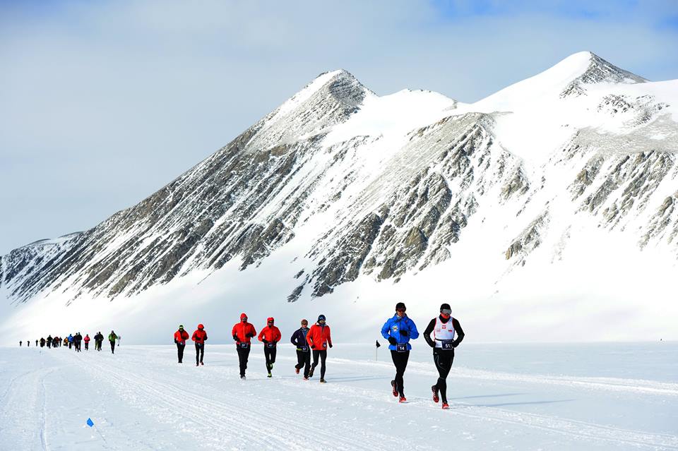 Antarctic Ice Marathon 2014: diez años corriendo en el continente helado