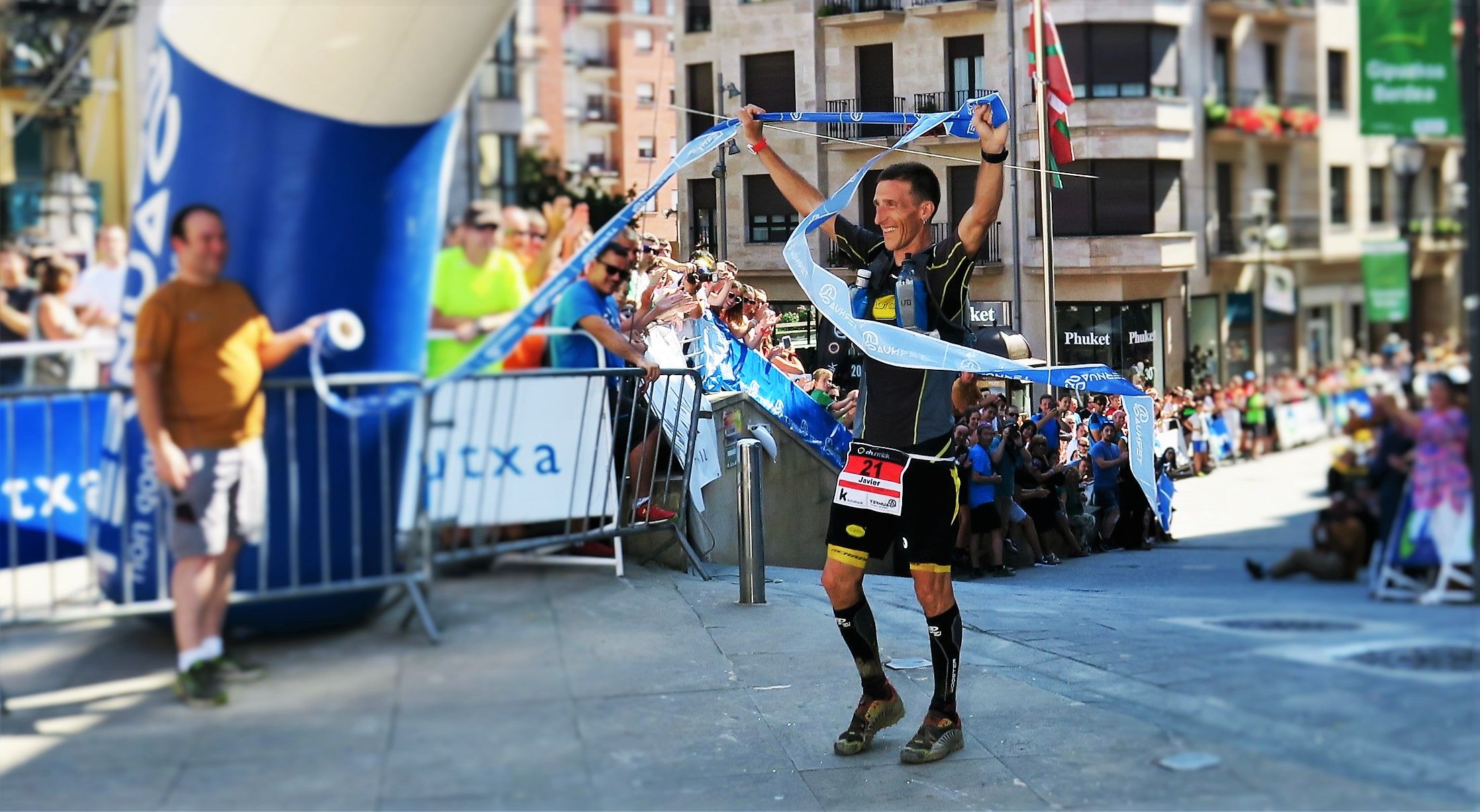 Javi Dominguez y Silvia Trigueros vencen en las 100 millas de Ehunmilak