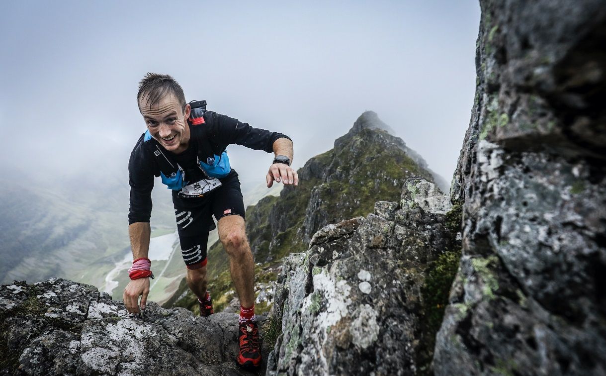 Jonathan Albon gana el pulso a Tom Owens en Escocia