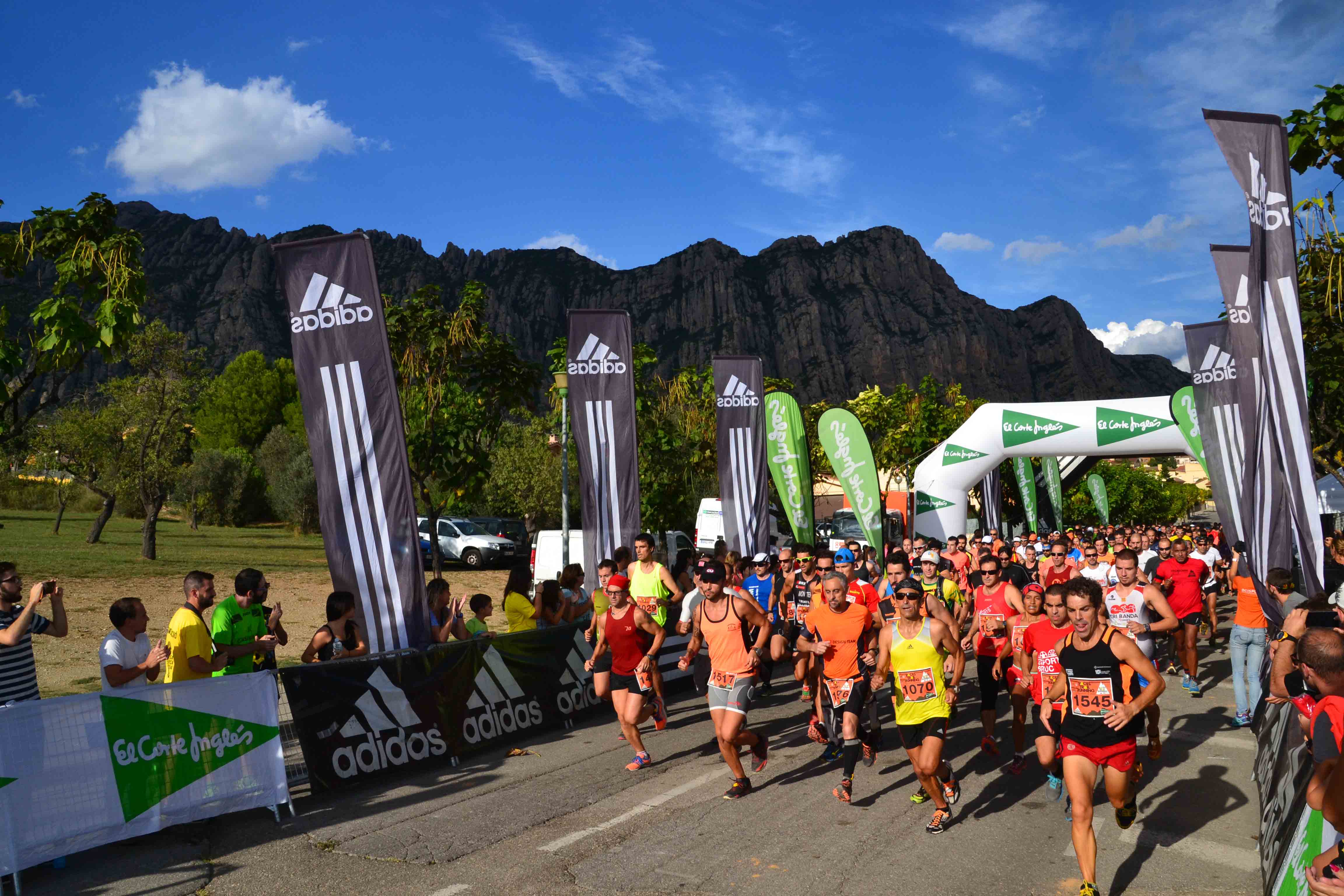 700 corredores en la Races Trail Running de Collbató-El Bruc