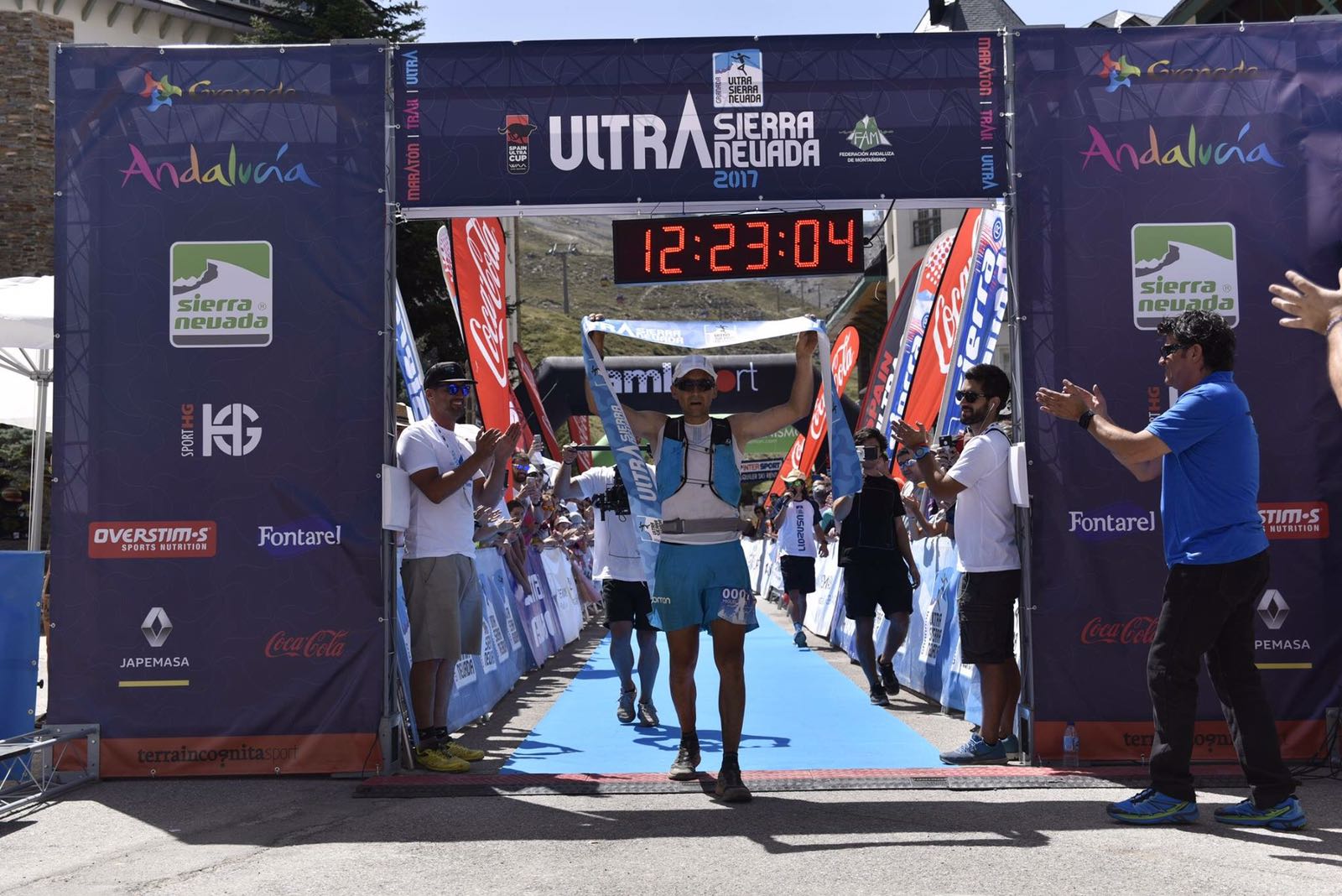 Miguel Heras triunfa en Sierra Nevada