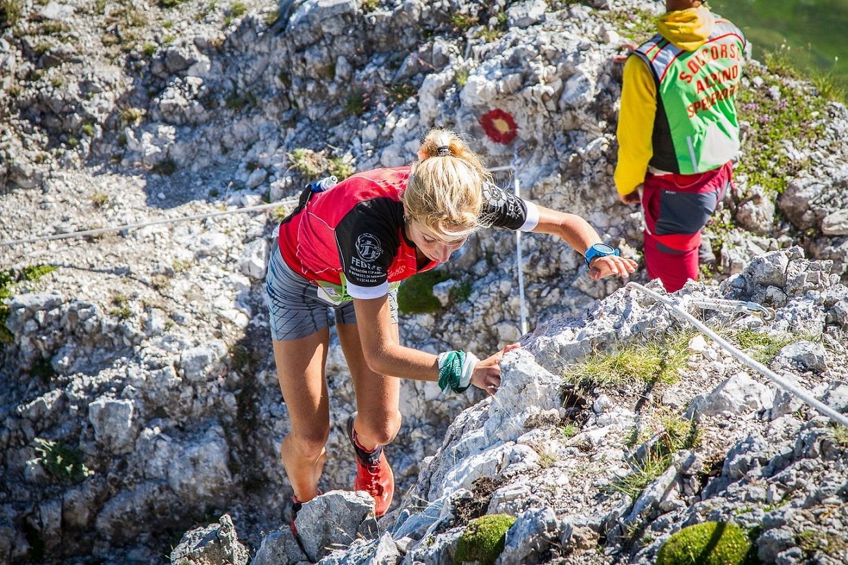 Paula Cabrerizo reaparece con triunfo en el Trail Cara los Tajos
