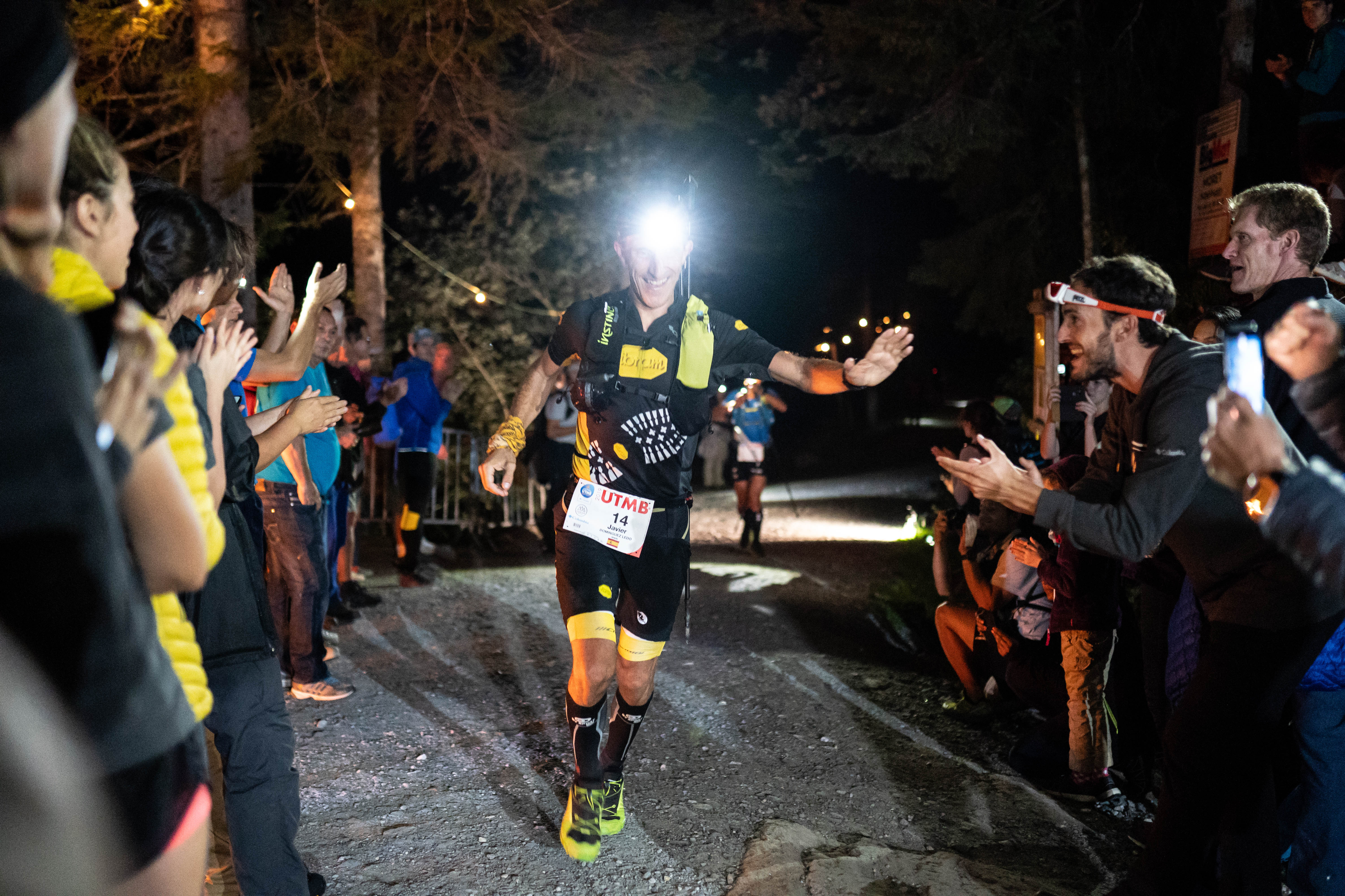 Trucos para entrenar por la noche en la montaña. Fotografía José Miguel Muñoz Egea UTMB 