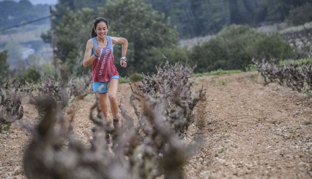 ¡Trail Run 43 ya a la venta! En Territorio de...Gisela Carrión. Fotografía Marta Bacardit