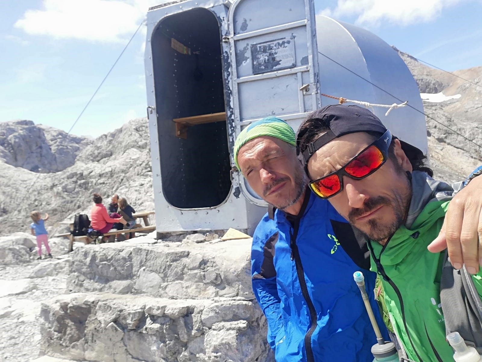 Tito Parra y Julián Morcillo, realizan el Anillo de Picos en horizontal y en vertical