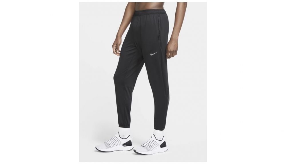 Pantalón Nike Essential