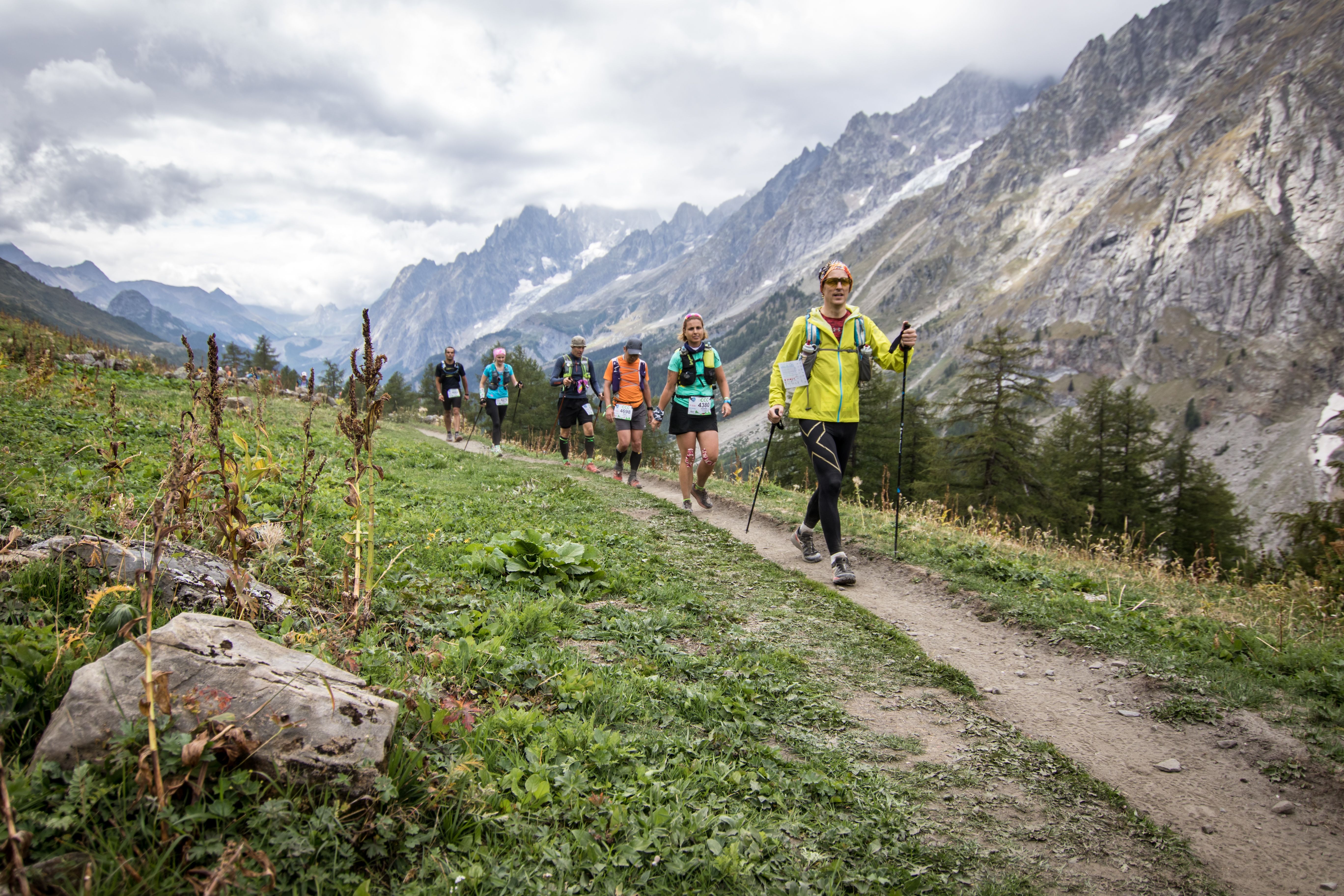 Bastones ¿sí o no? Anna Comet. Fotografía UTMB 2018 José Miguel Muñoz Egea