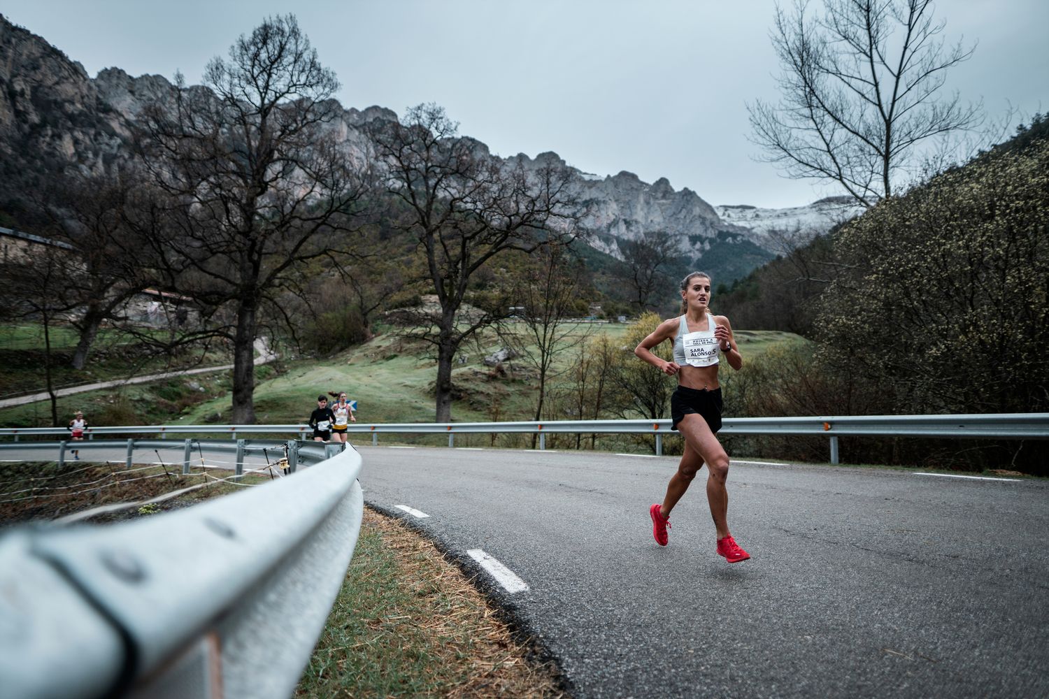 Dani Osanz y Sara Alonso establecen un nuevo récord en la "Pujada a Coll de Pal"  @jsaragossa