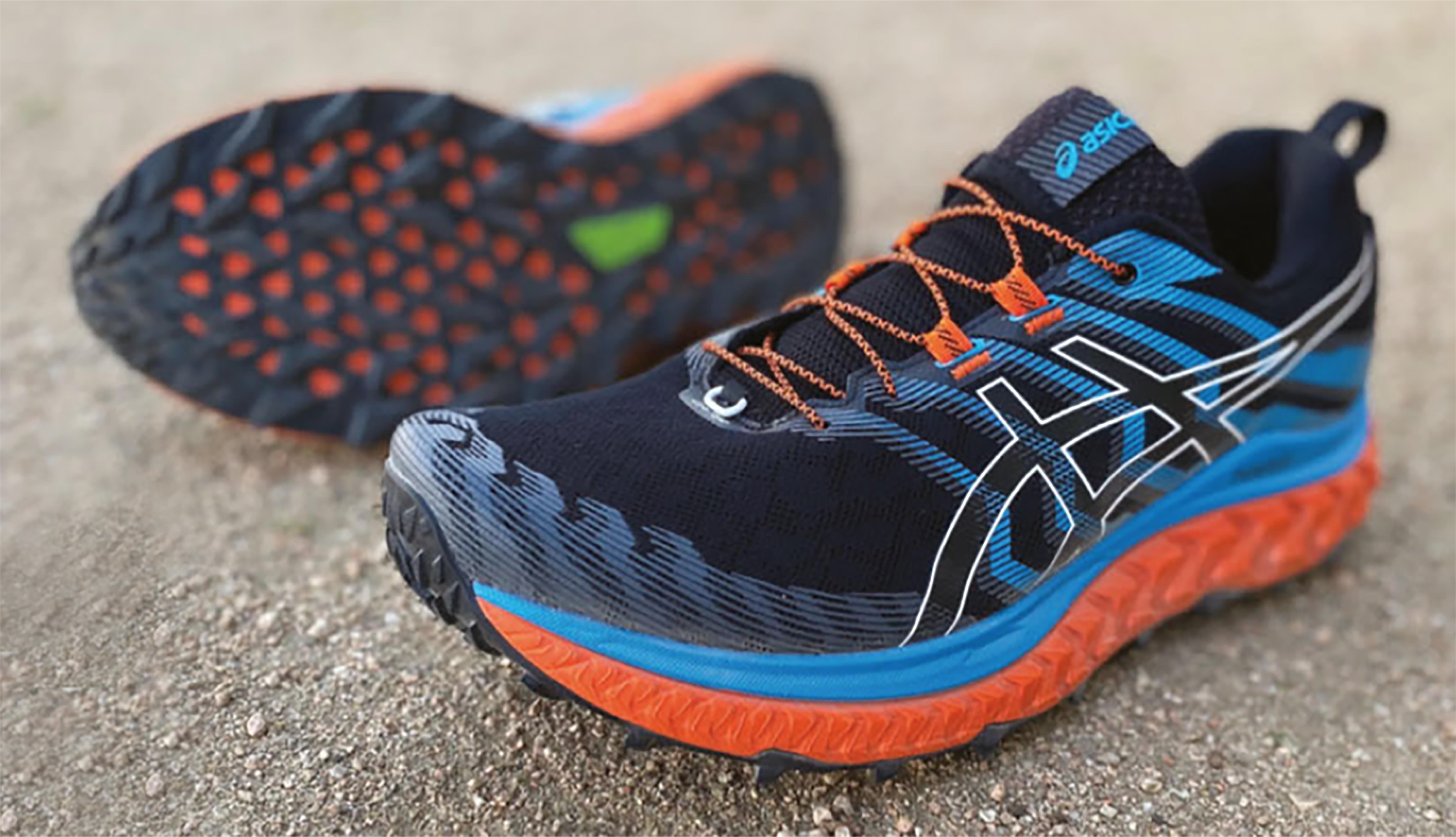 Asics Trabuco Max.  La comodidad por bandera