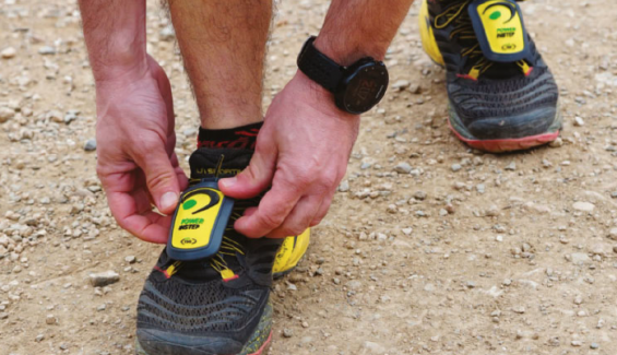 Entrenar con pesas ligeras de empeine POWERINSTEP
