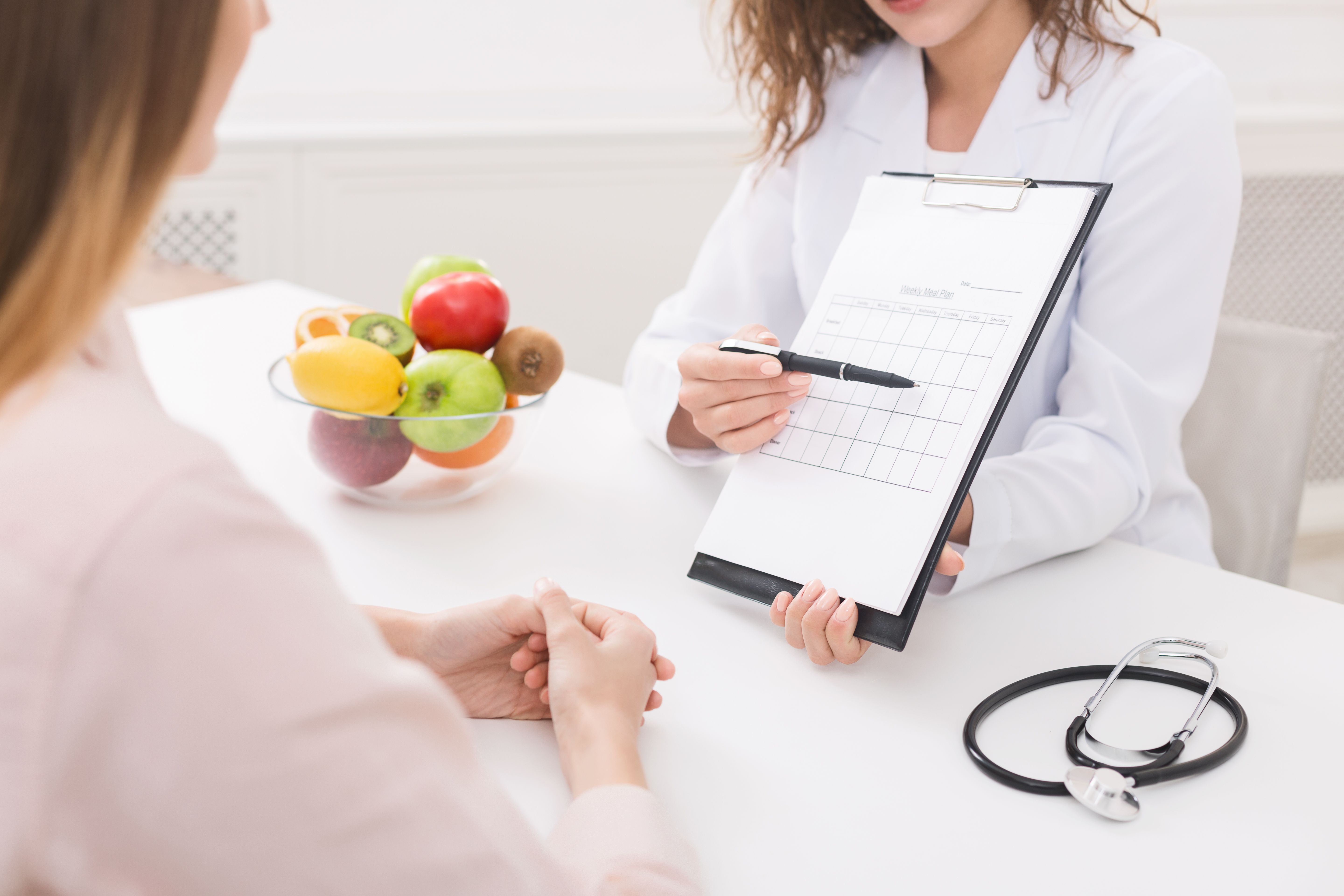 Cómo diseñar un plan de alimentación para una carrera. iStock 1140134131