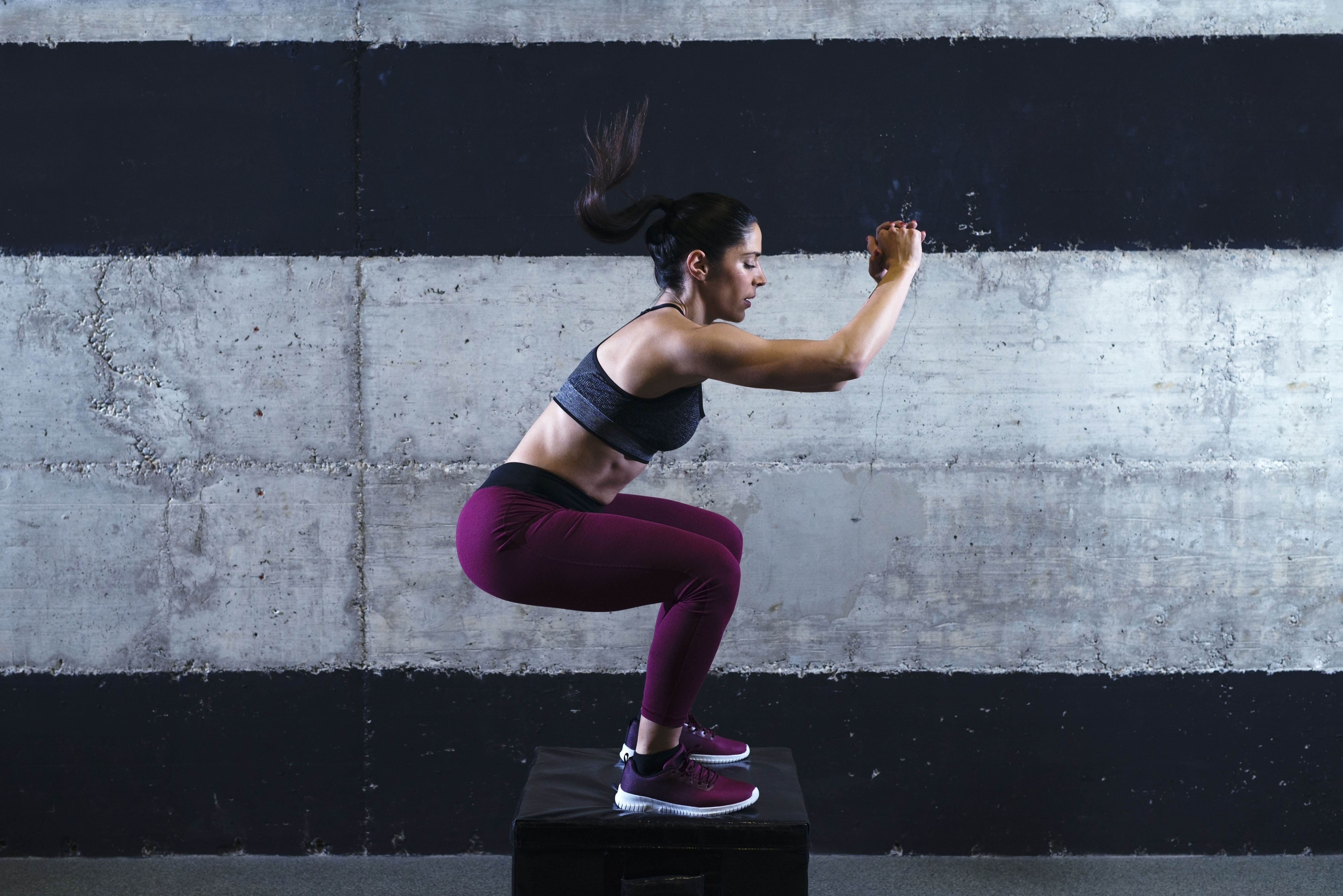 Entrenamiento pliométrico para corredores. iStock 1203271008